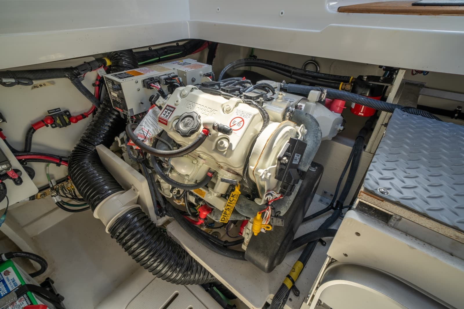 2025 Sea Ray 320 Sundancer - Photo 30