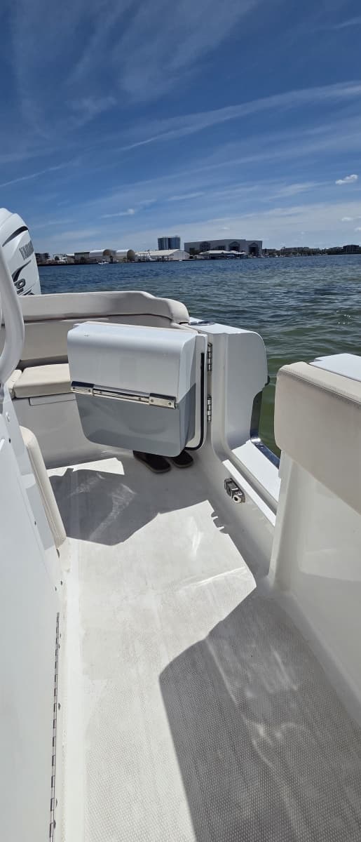 2021 Sea Hunt Escape 27 Center Console - Photo 13