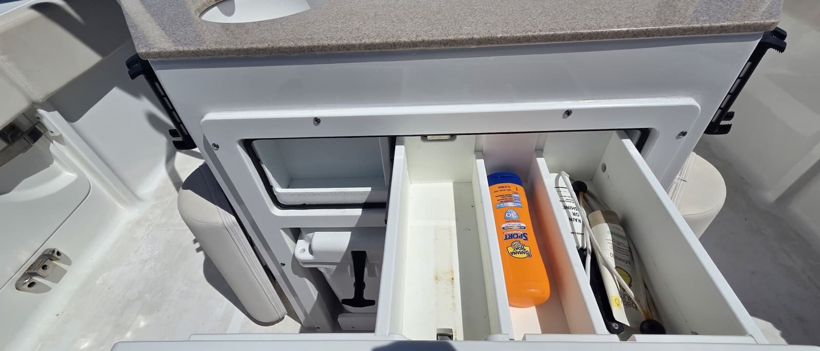 2021 Sea Hunt Escape 27 Center Console - Photo 25