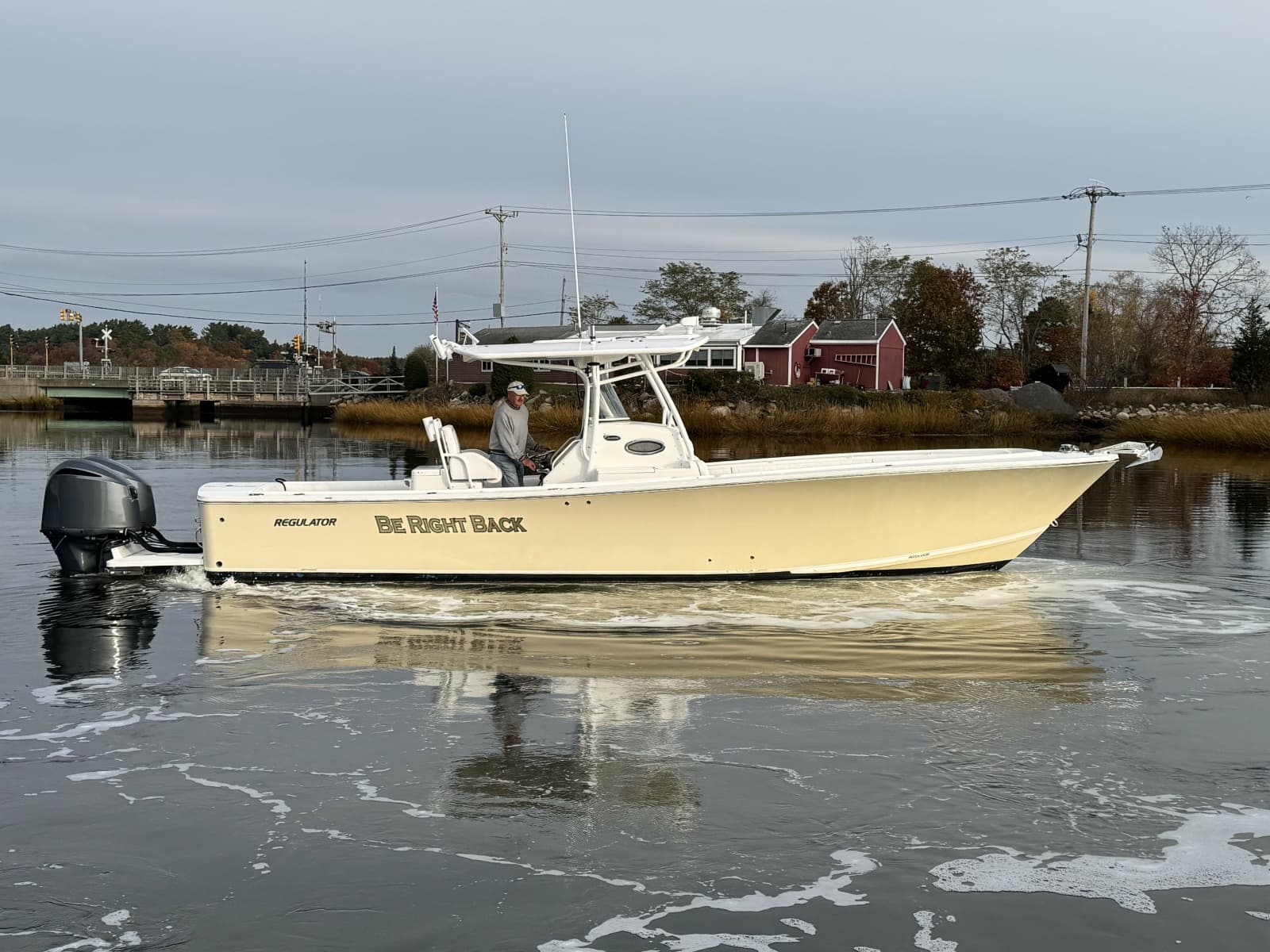 2012 Regulator  - Photo 1