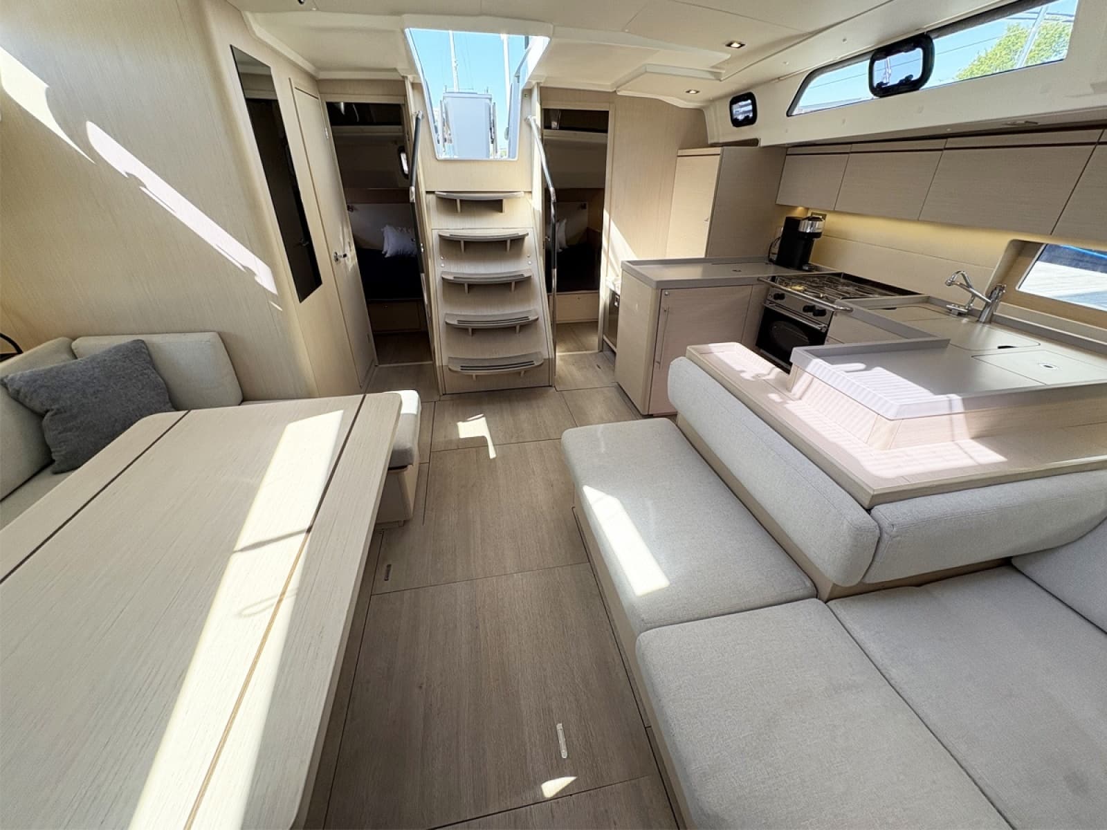 2020 Beneteau Oceanis 51.1 - Photo 28