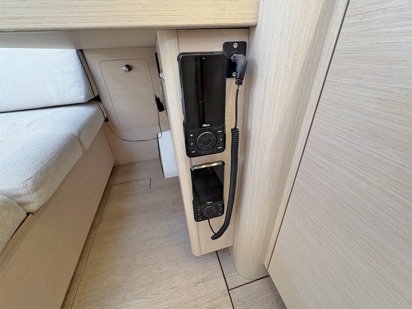2020 Beneteau Oceanis 51.1 - Photo 25