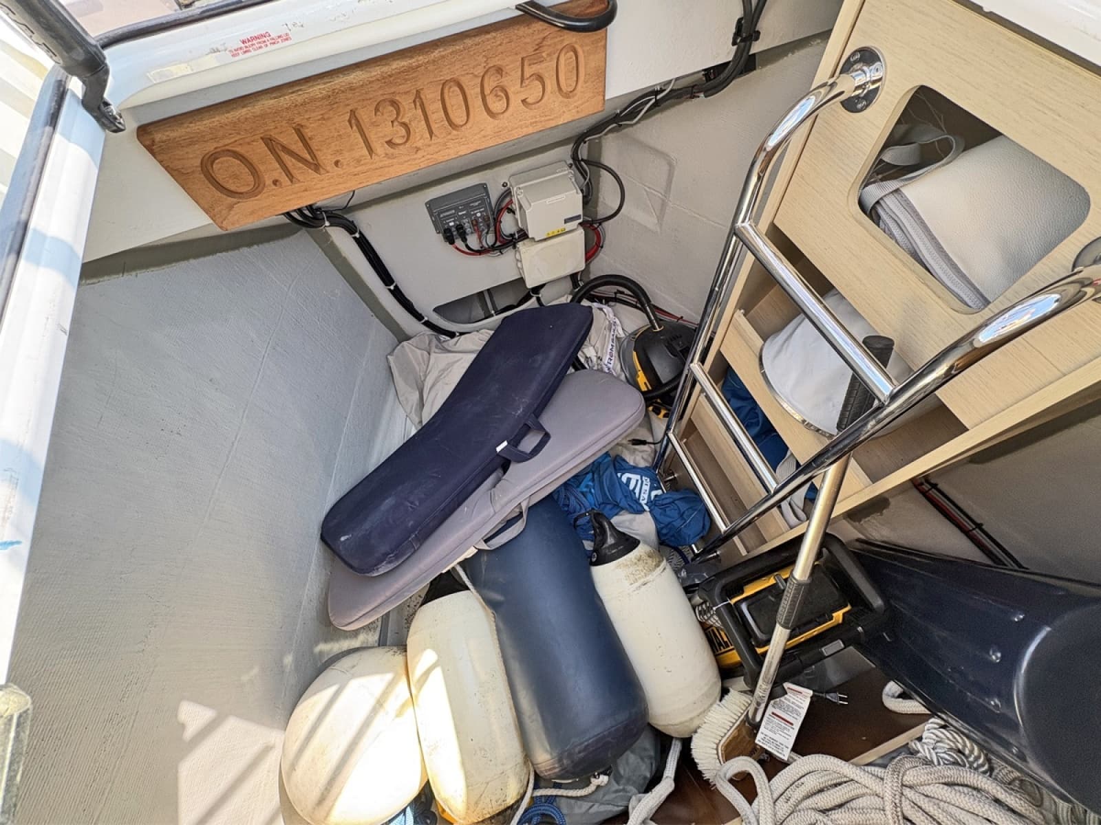 2020 Beneteau Oceanis 51.1 - Photo 42