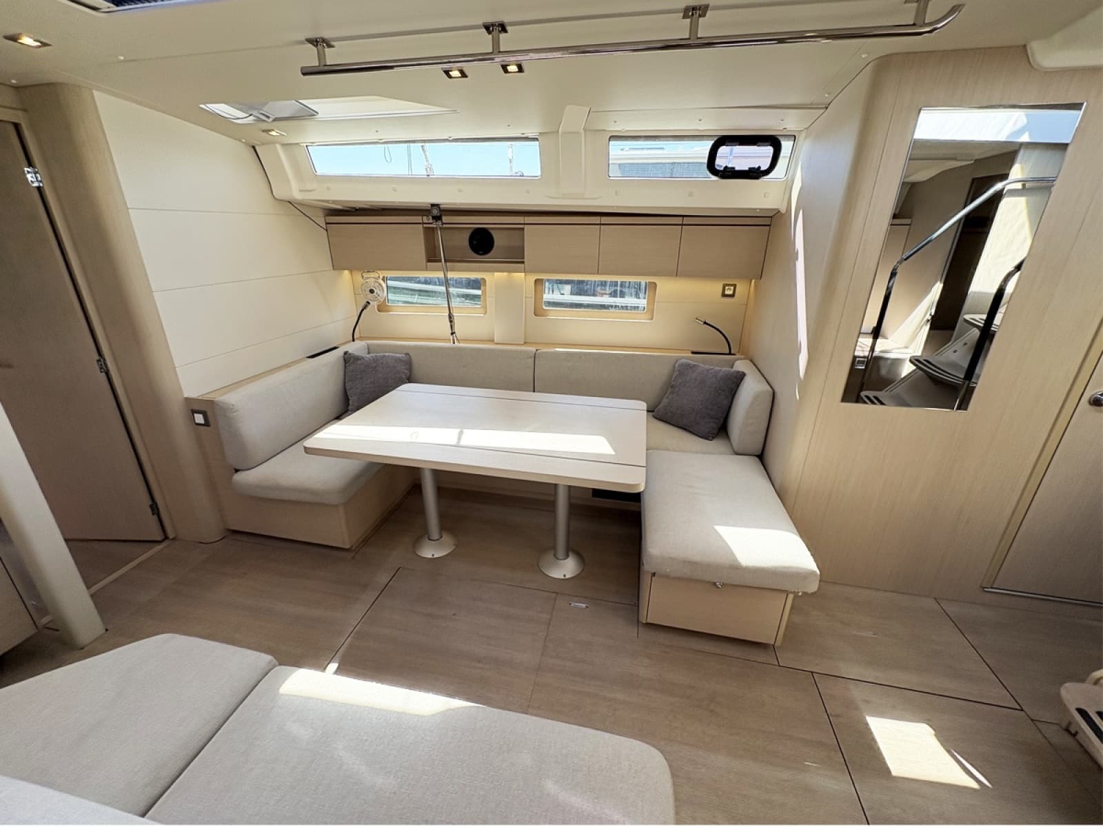 2020 Beneteau Oceanis 51.1 - Photo 26