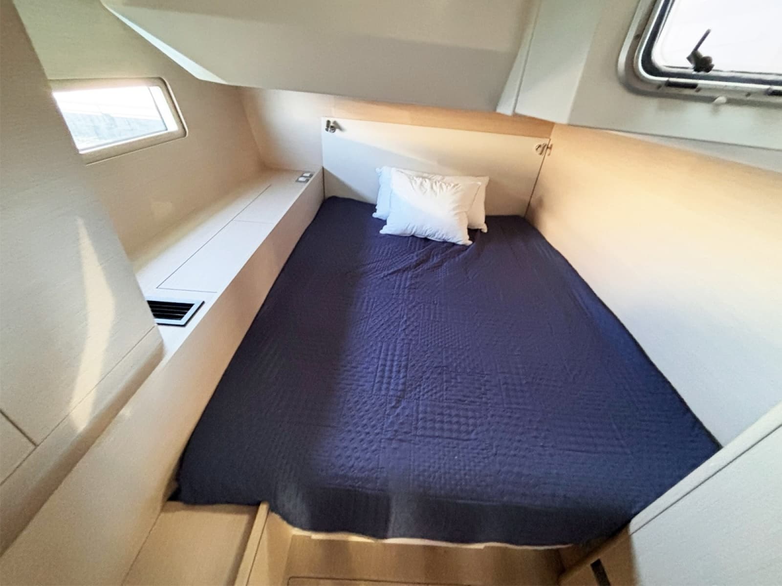2020 Beneteau Oceanis 51.1 - Photo 36