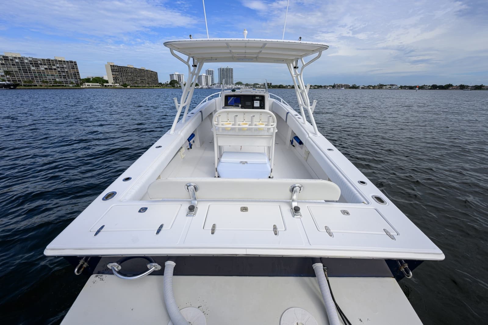 2003 Jupiter 31 Cuddy - Photo 14