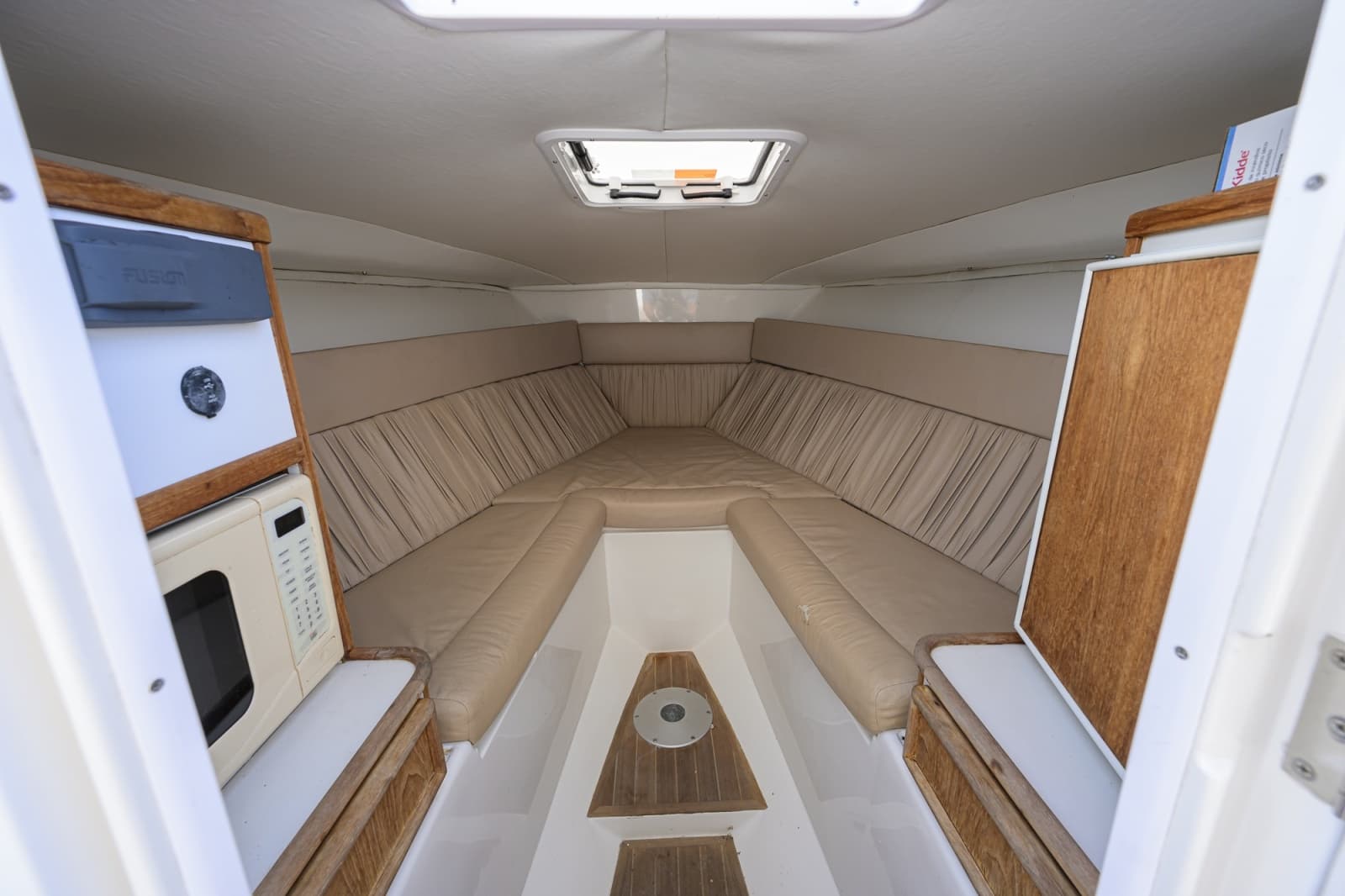 2003 Jupiter 31 Cuddy - Photo 19