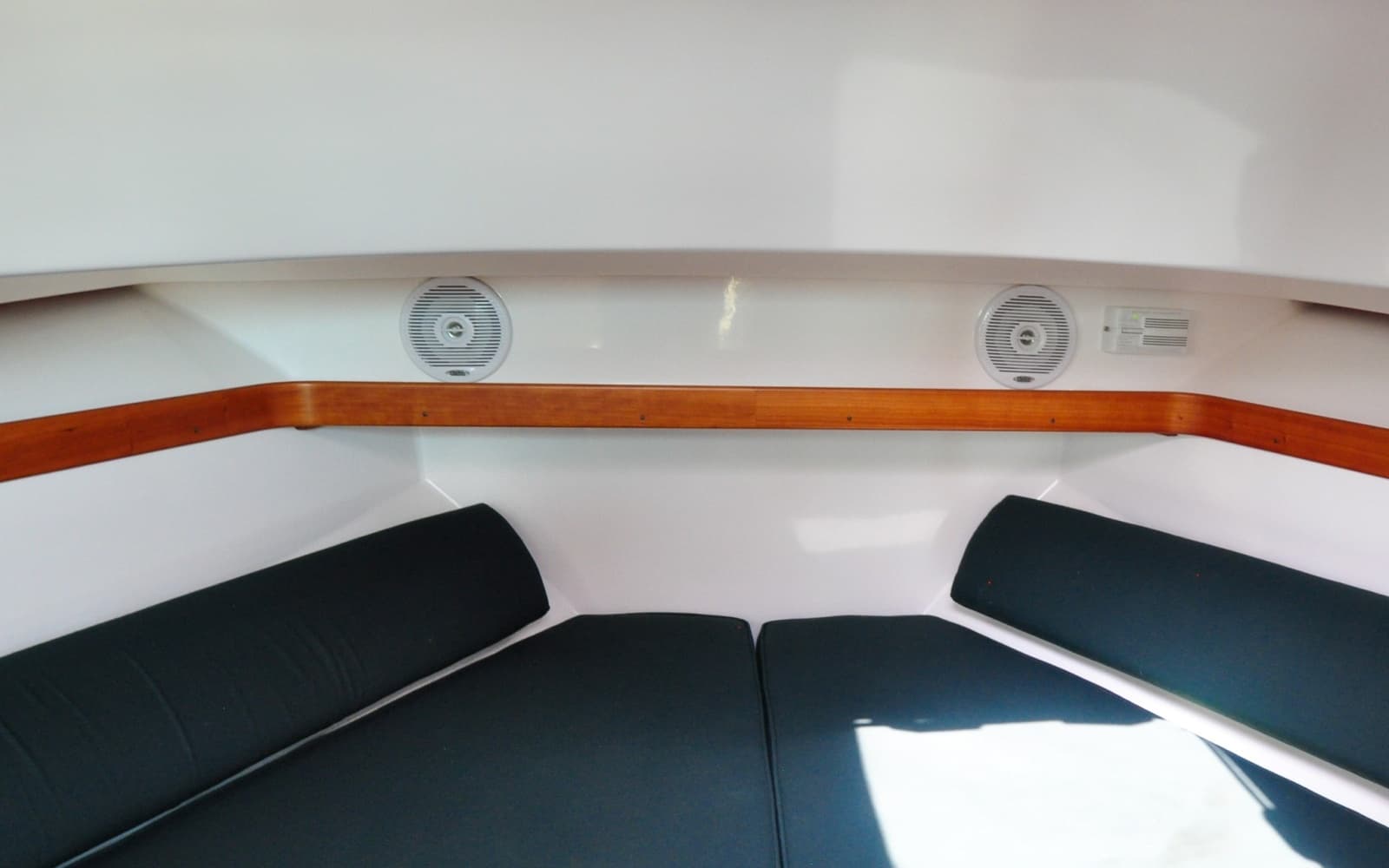 2005 Hunt Surfhunter 29 - Photo 57