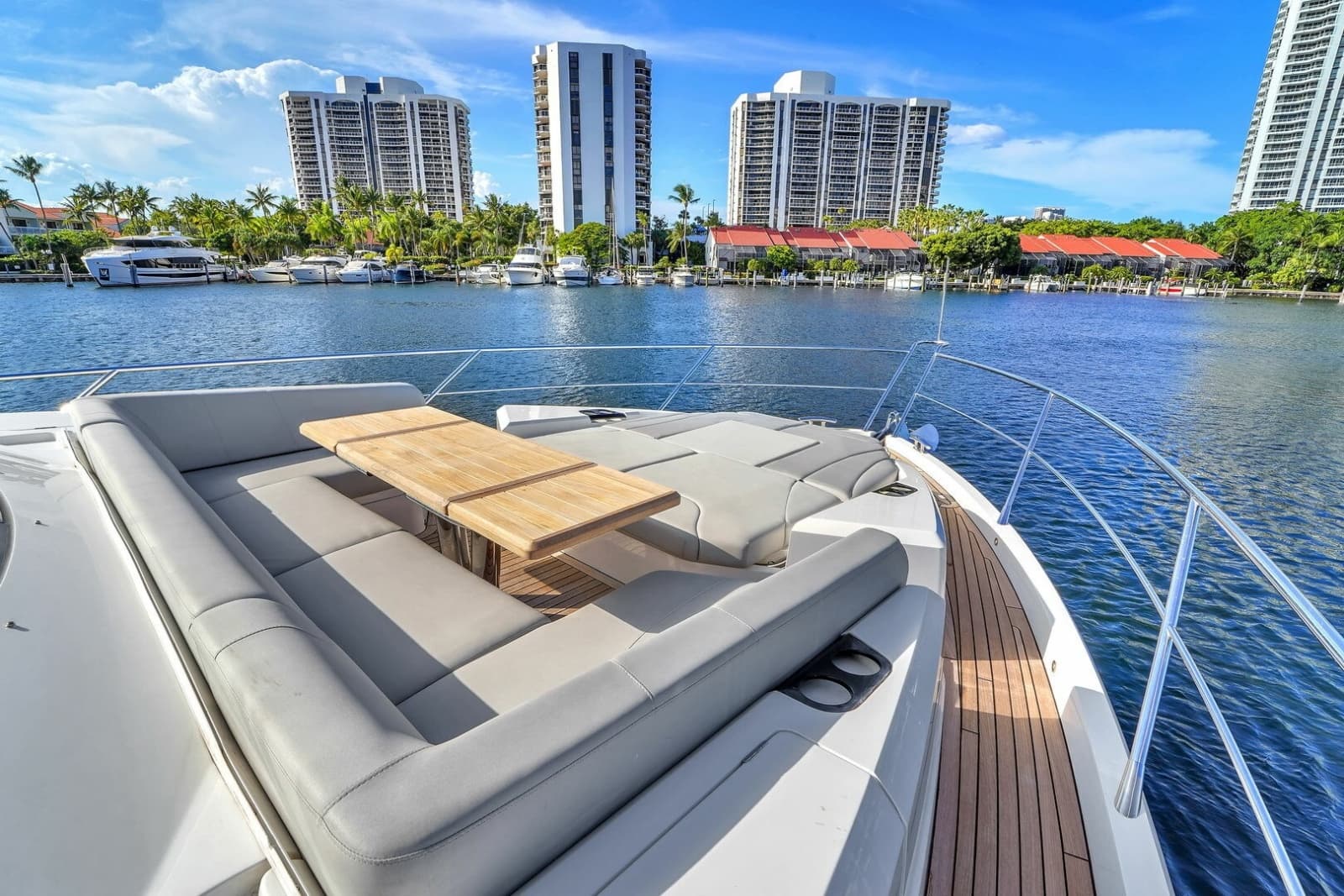 2023 Sunseeker Manhattan 68 - Photo 17