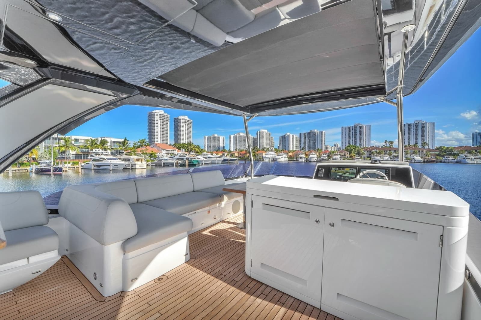 2023 Sunseeker Manhattan 68 - Photo 26