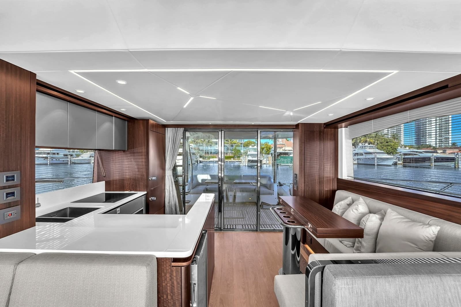 2023 Sunseeker Manhattan 68 - Photo 51