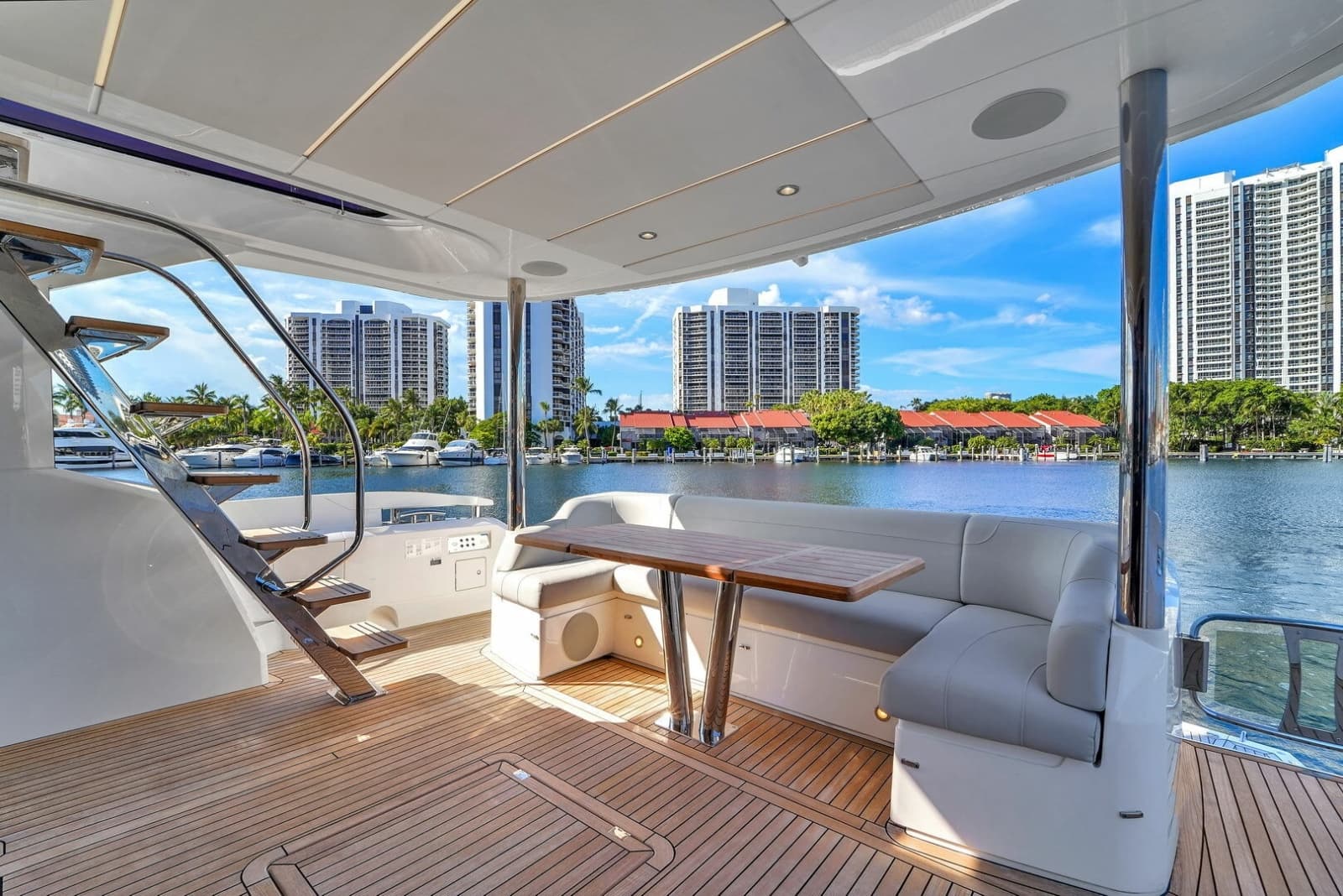 2023 Sunseeker Manhattan 68 - Photo 42