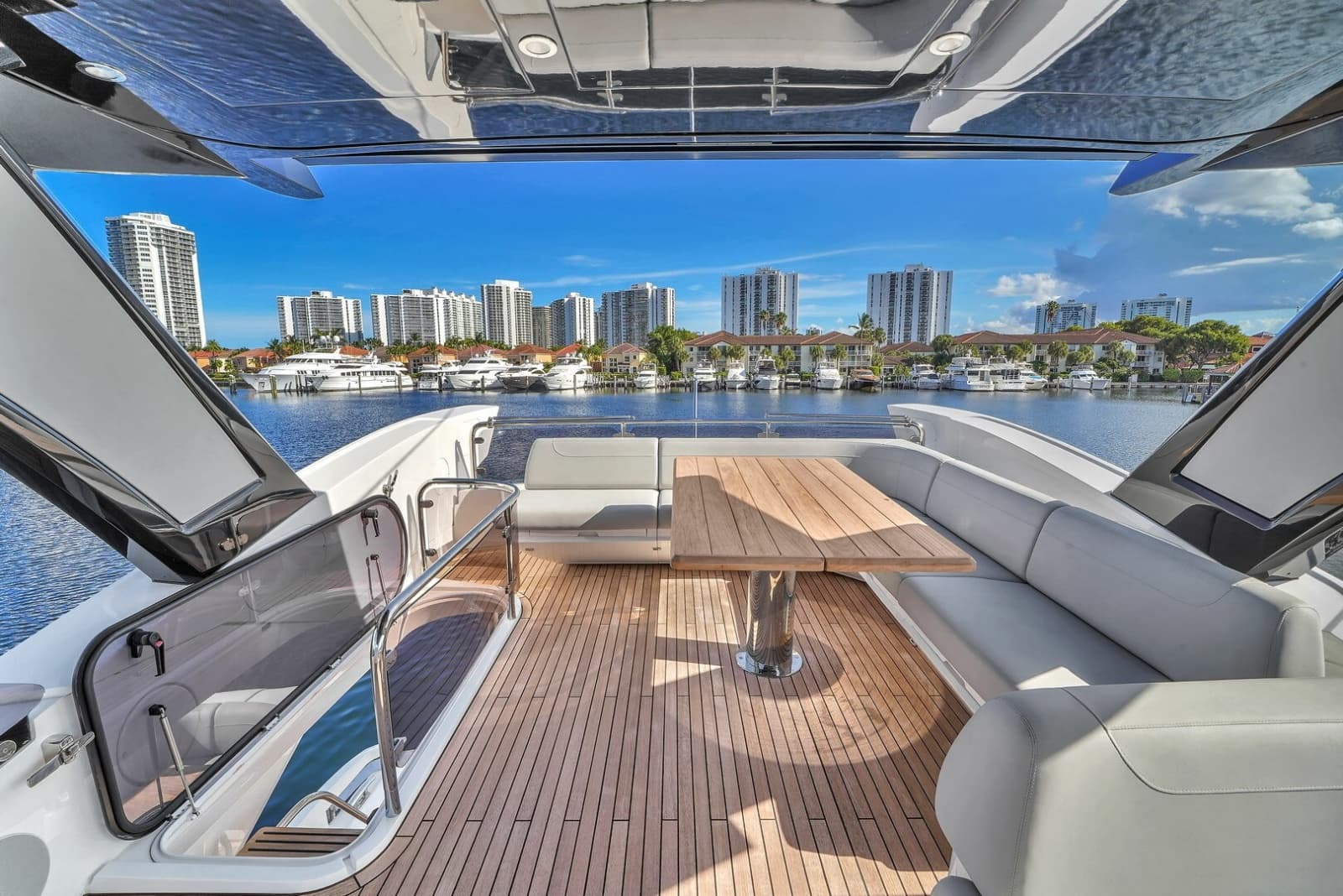 2023 Sunseeker Manhattan 68 - Photo 33