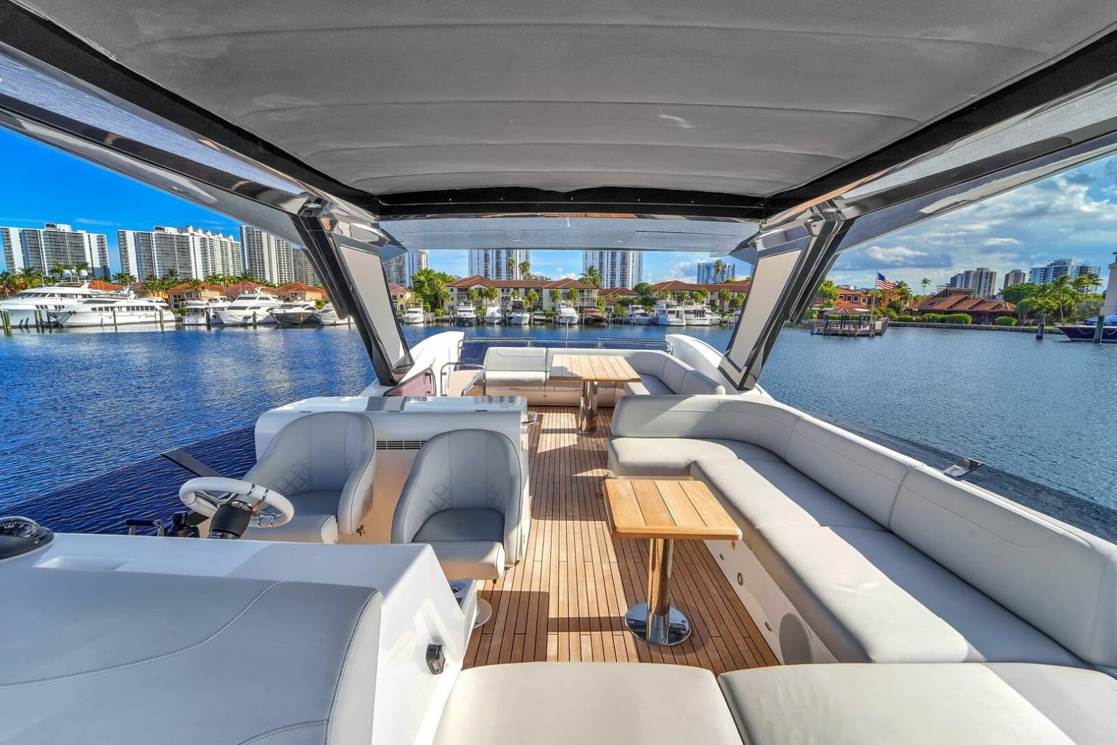 2023 Sunseeker Manhattan 68 - Photo 32