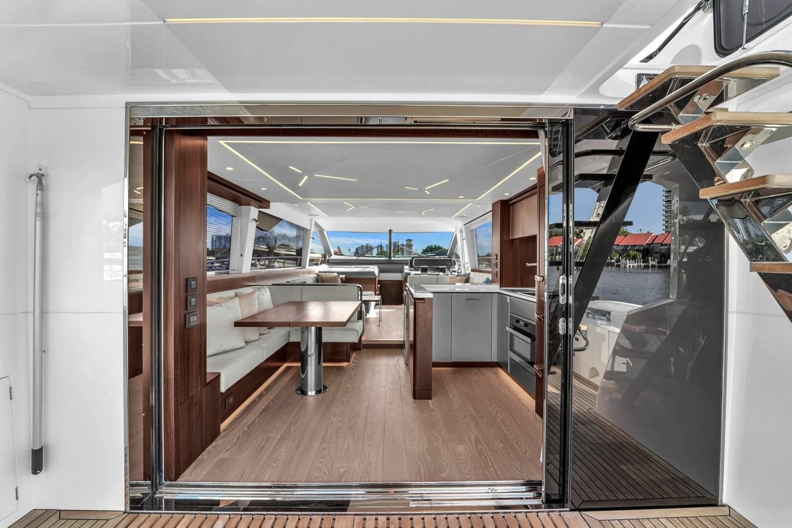 2023 Sunseeker Manhattan 68 - Photo 44