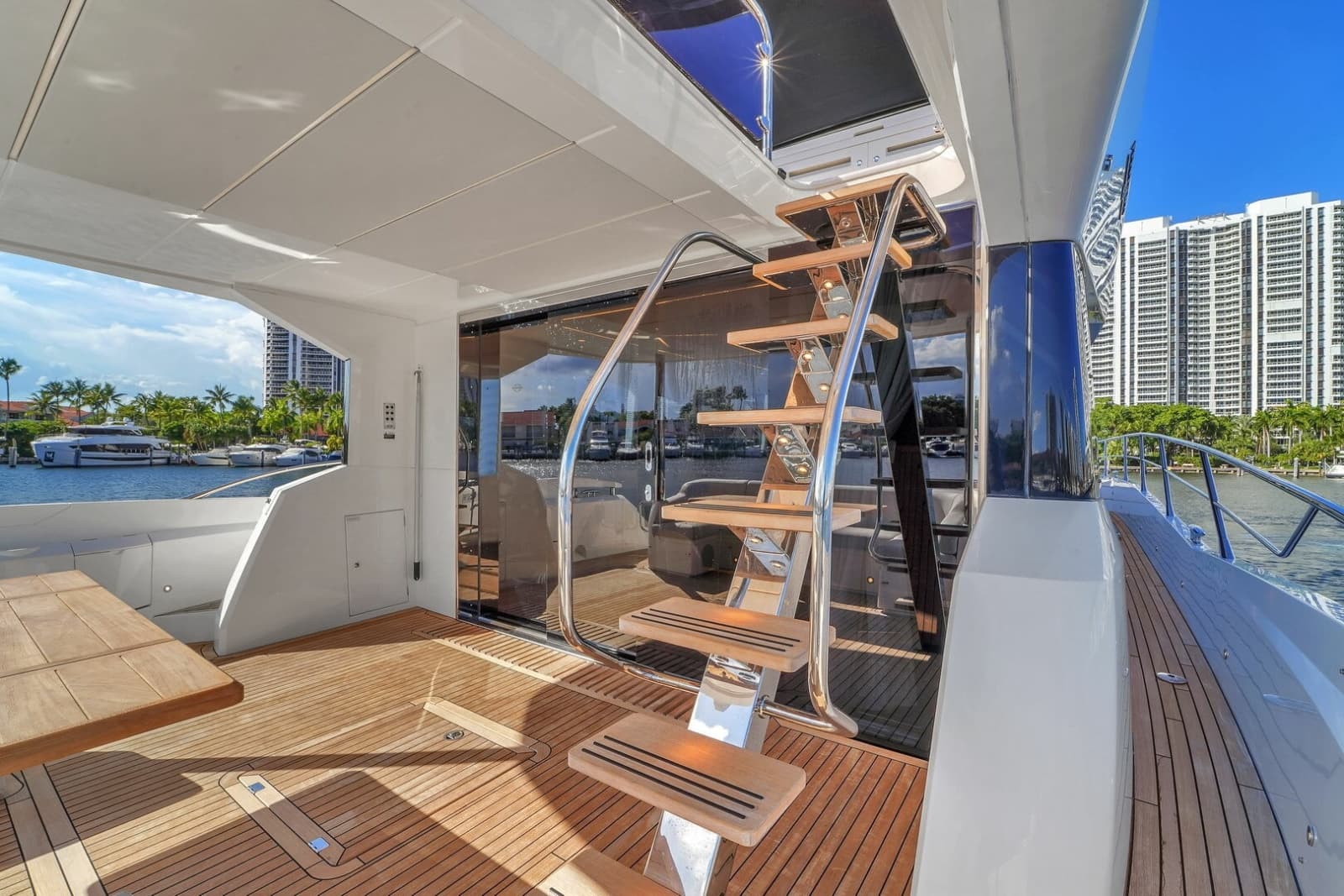 2023 Sunseeker Manhattan 68 - Photo 40