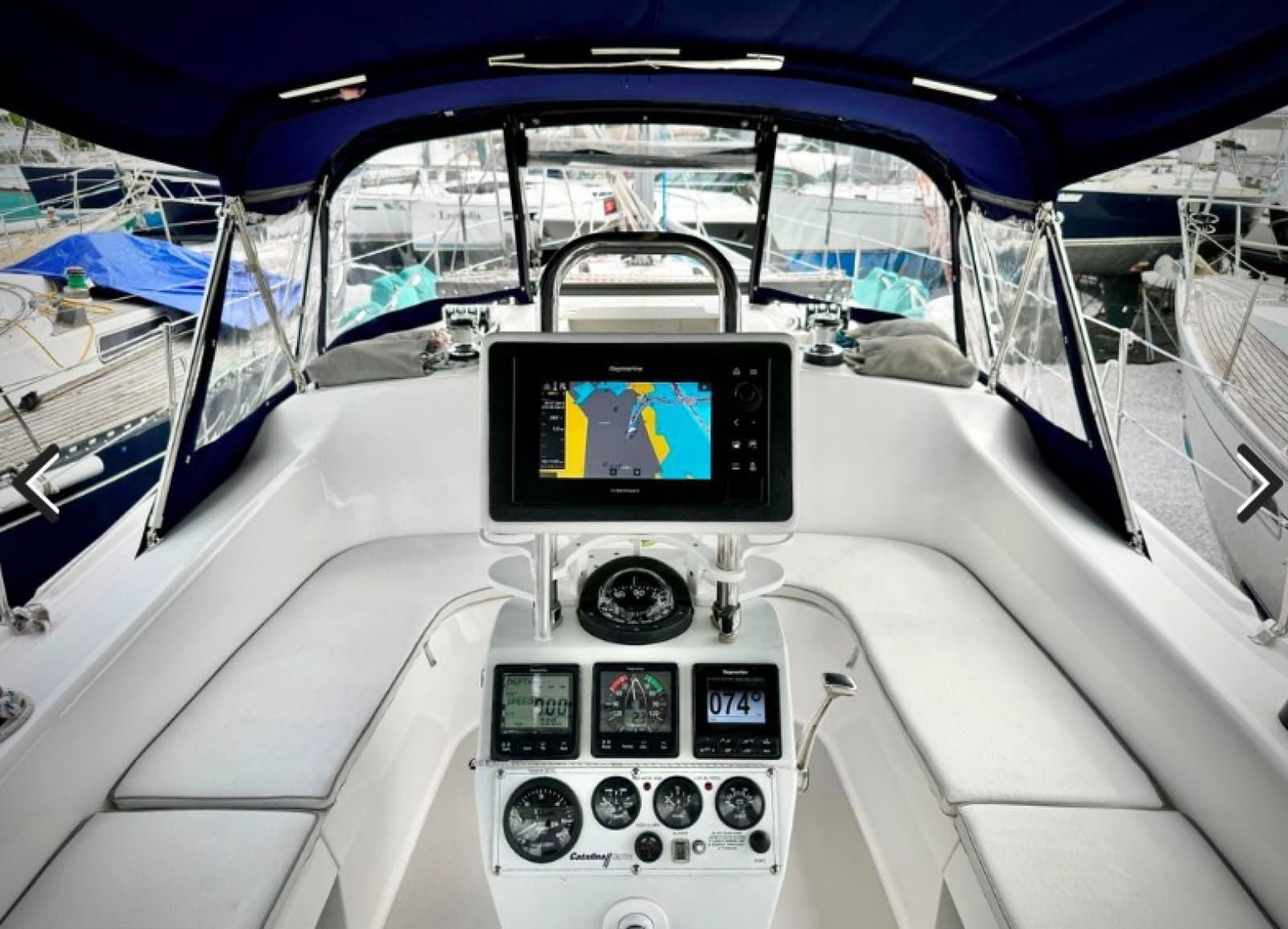 2002 Catalina 387 - Photo 7