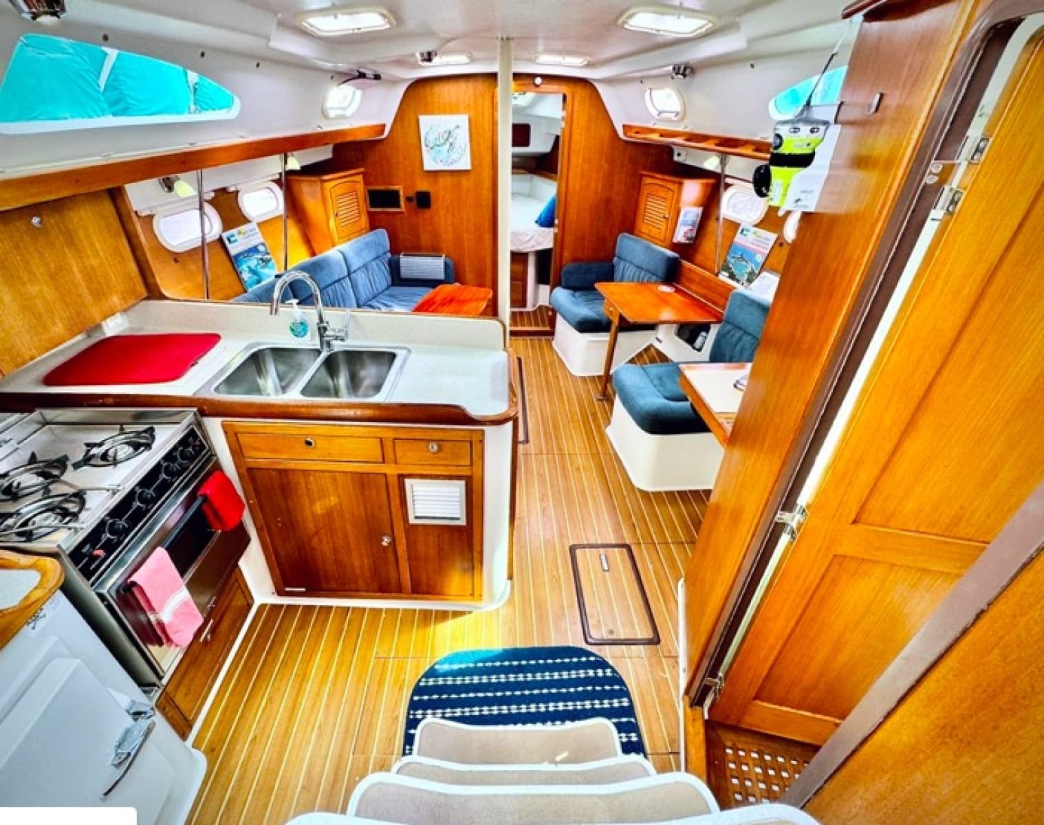 2002 Catalina 387 - Photo 10