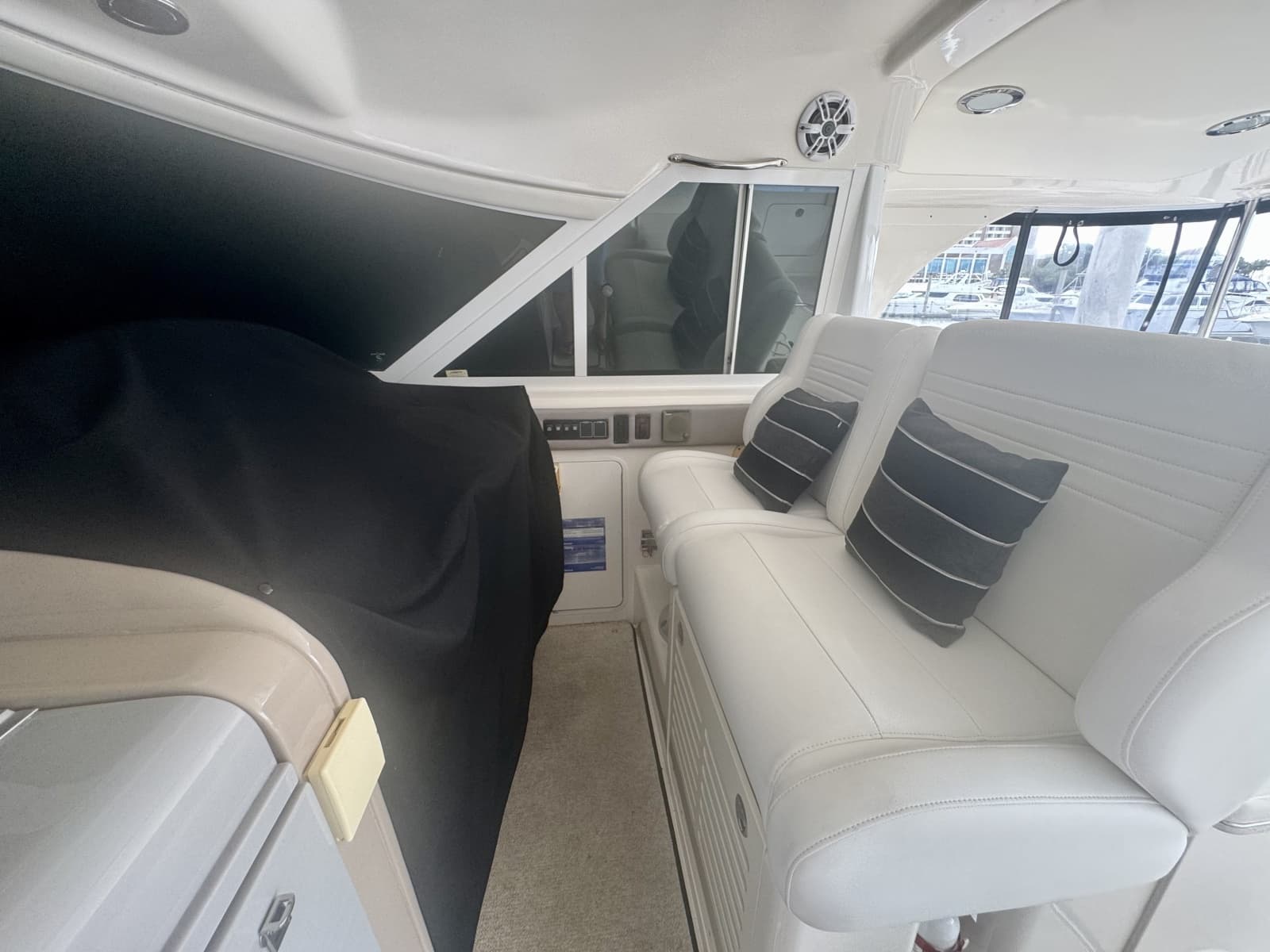 2003 Sea Ray 480 Motor Yacht - Photo 17