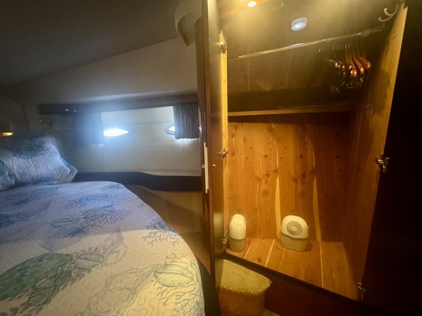 2003 Sea Ray 480 Motor Yacht - Photo 51