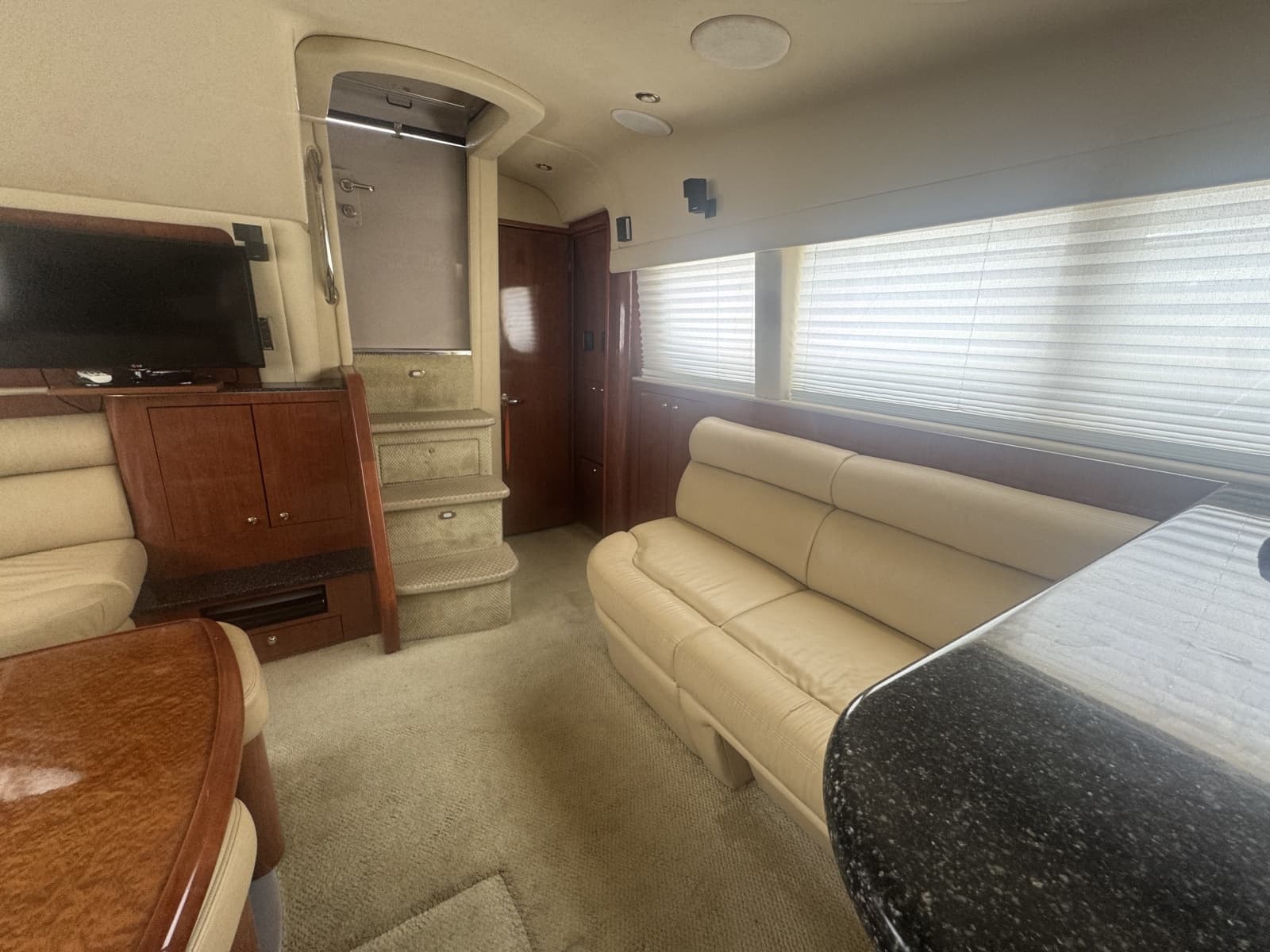 2003 Sea Ray 480 Motor Yacht - Photo 28