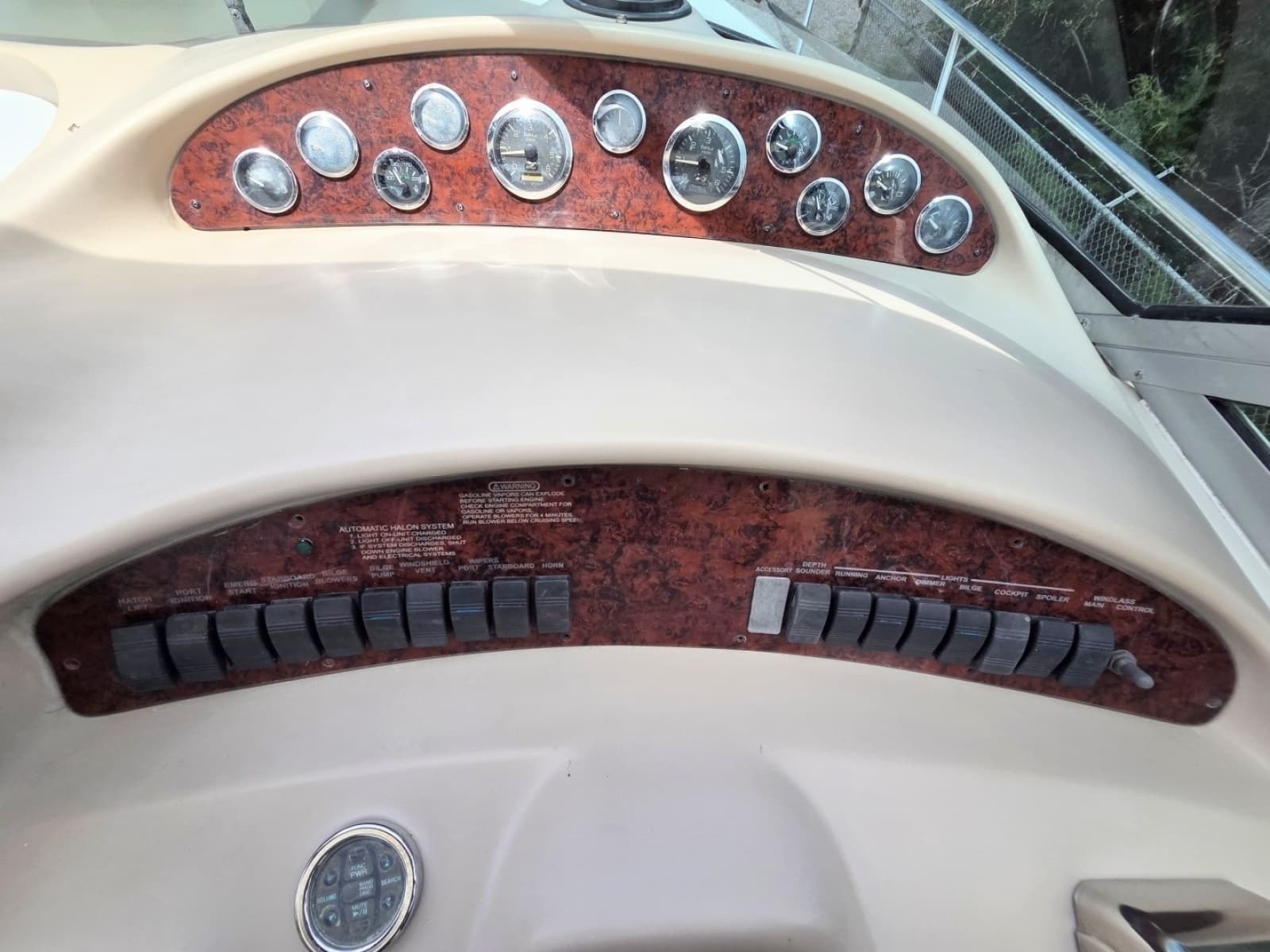 2000 Sea Ray 340 Sundancer - Photo 17