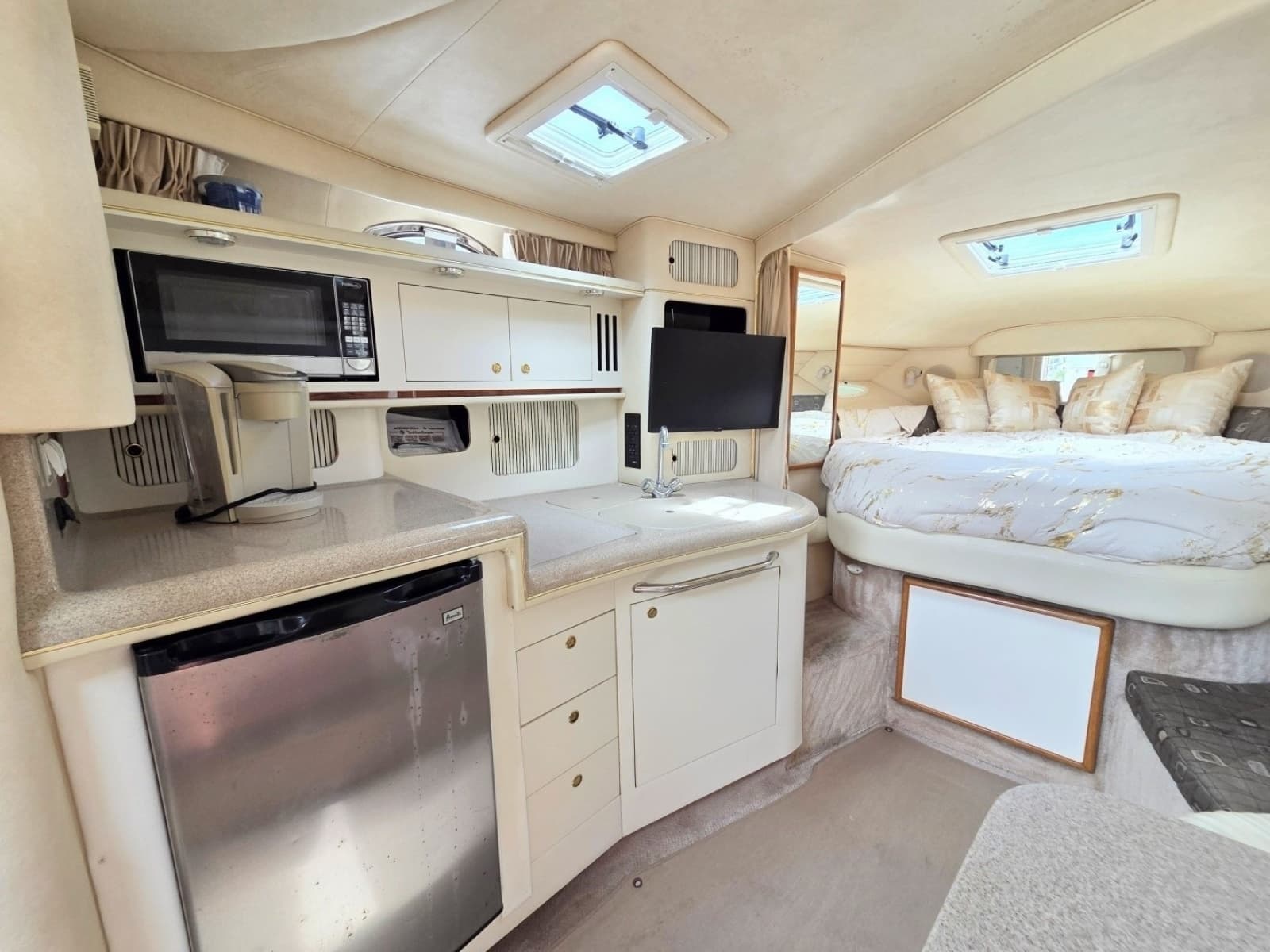 2000 Sea Ray 340 Sundancer - Photo 11