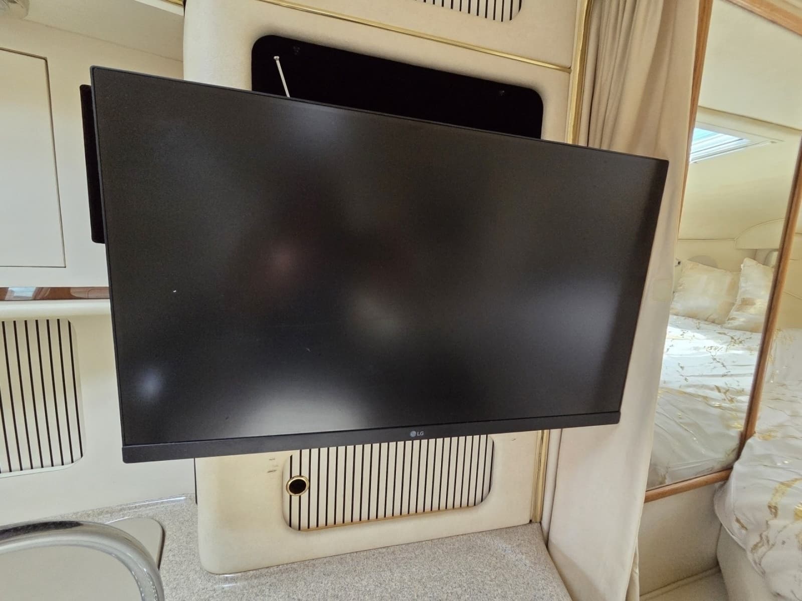 2000 Sea Ray 340 Sundancer - Photo 32