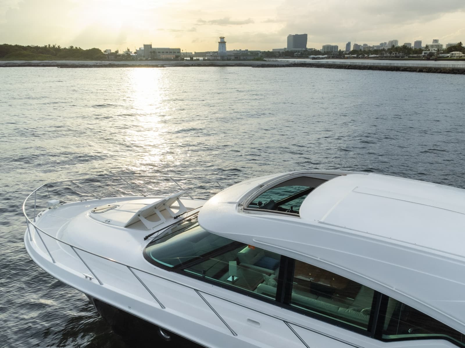 2017 Tiara Yachts C53 Coupe - Photo 33