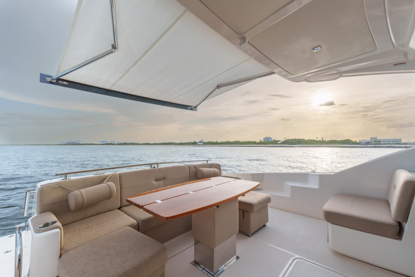 2017 Tiara Yachts C53 Coupe - Photo 3