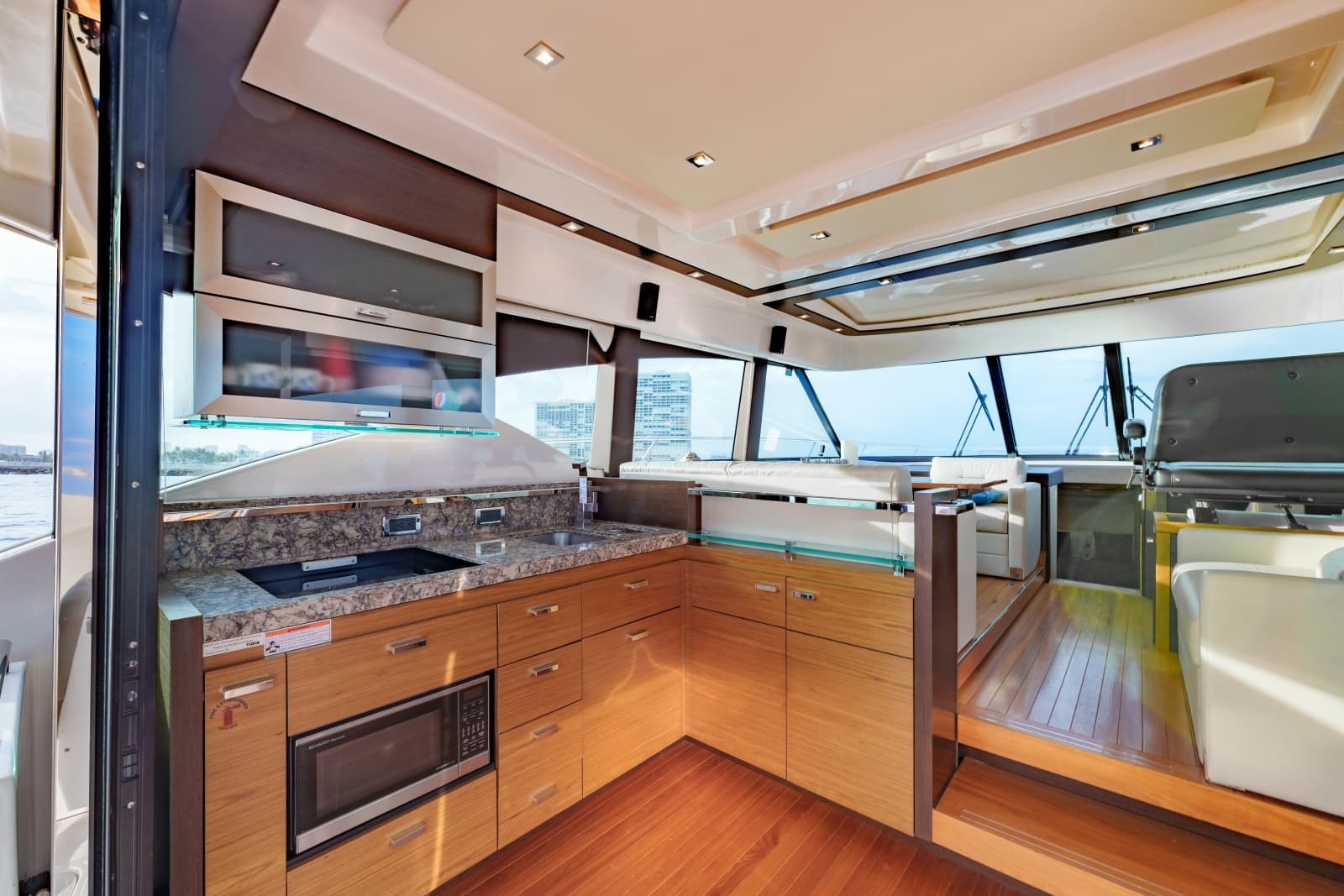 2017 Tiara Yachts C53 Coupe - Photo 9