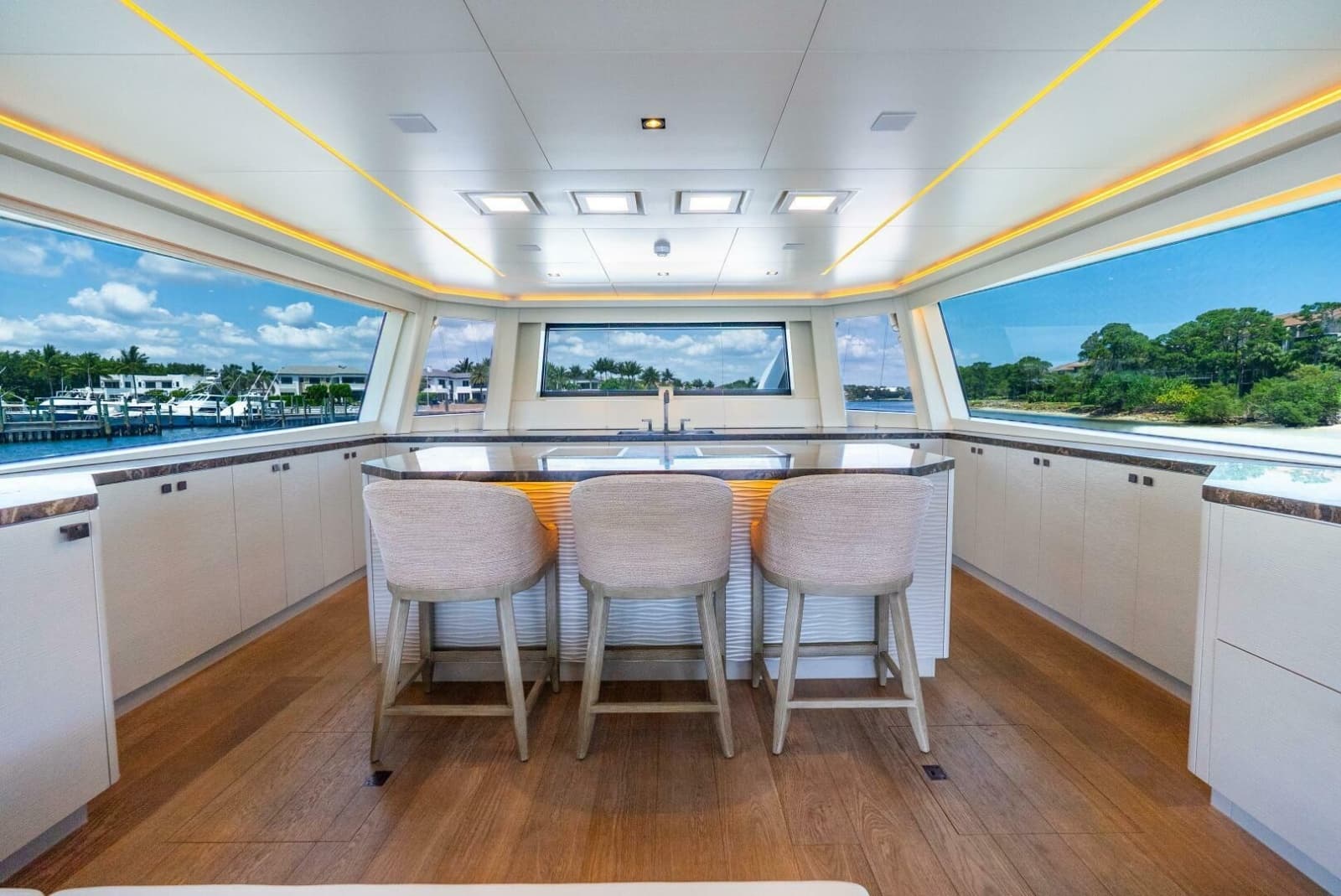 2019 Van der Valk LeVen 90 - Photo 43