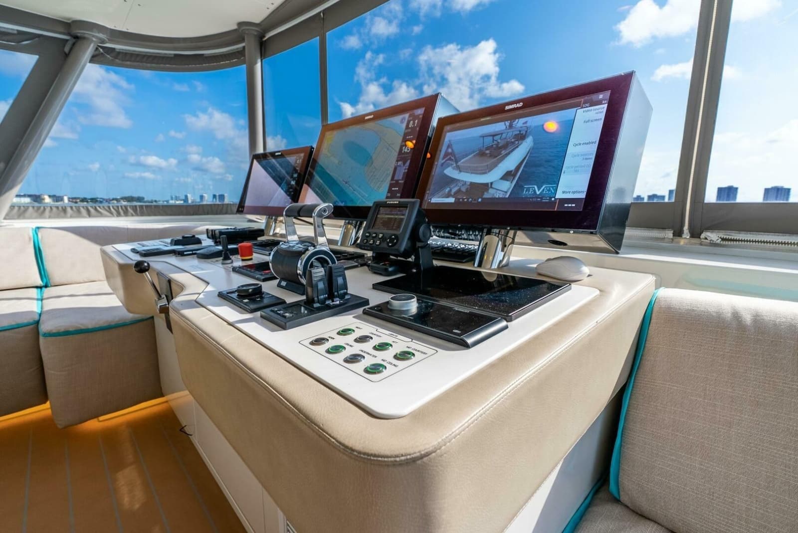 2019 Van der Valk LeVen 90 - Photo 20