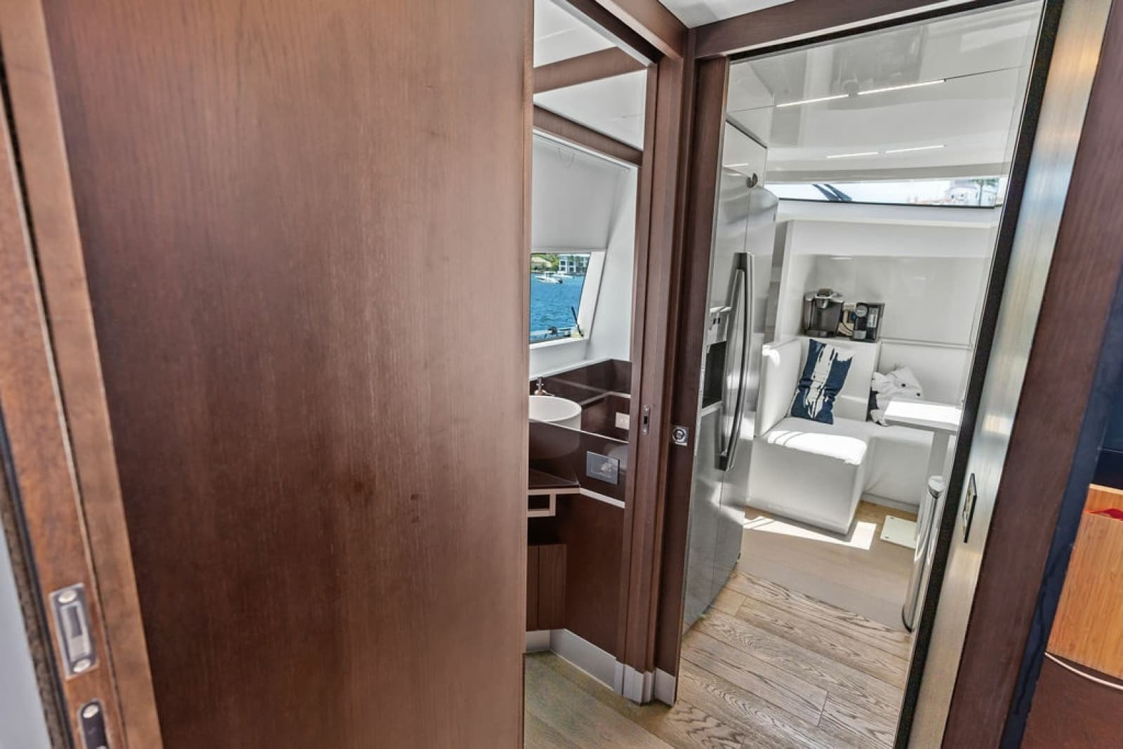 2018 Ferretti Yachts 850 Motoryacht - Photo 76