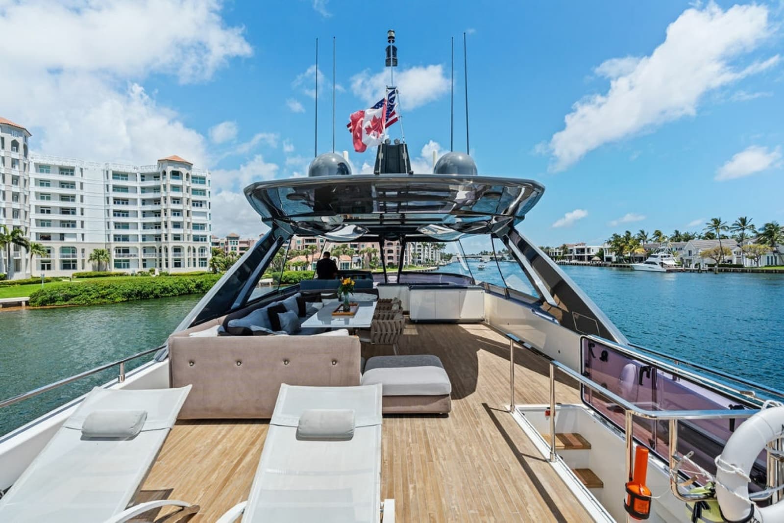 2018 Ferretti Yachts 850 Motoryacht - Photo 21