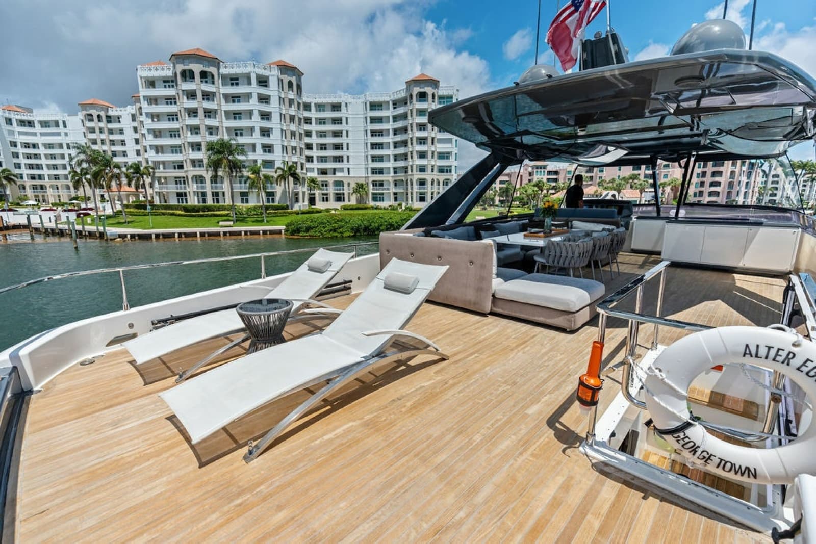 2018 Ferretti Yachts 850 Motoryacht - Photo 30