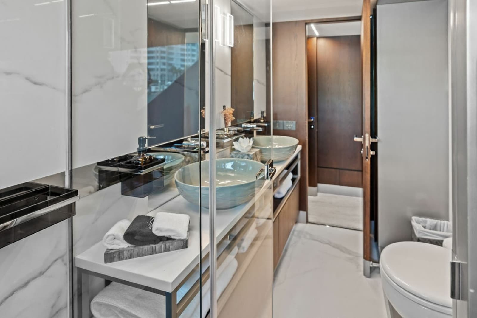 2018 Ferretti Yachts 850 Motoryacht - Photo 58