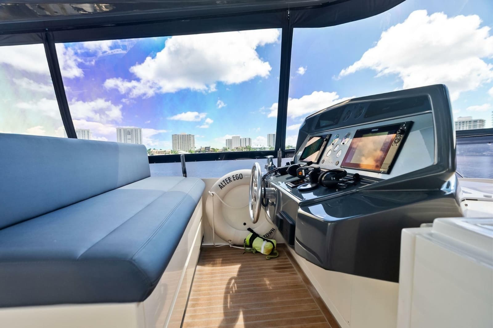 2018 Ferretti Yachts 850 Motoryacht - Photo 32