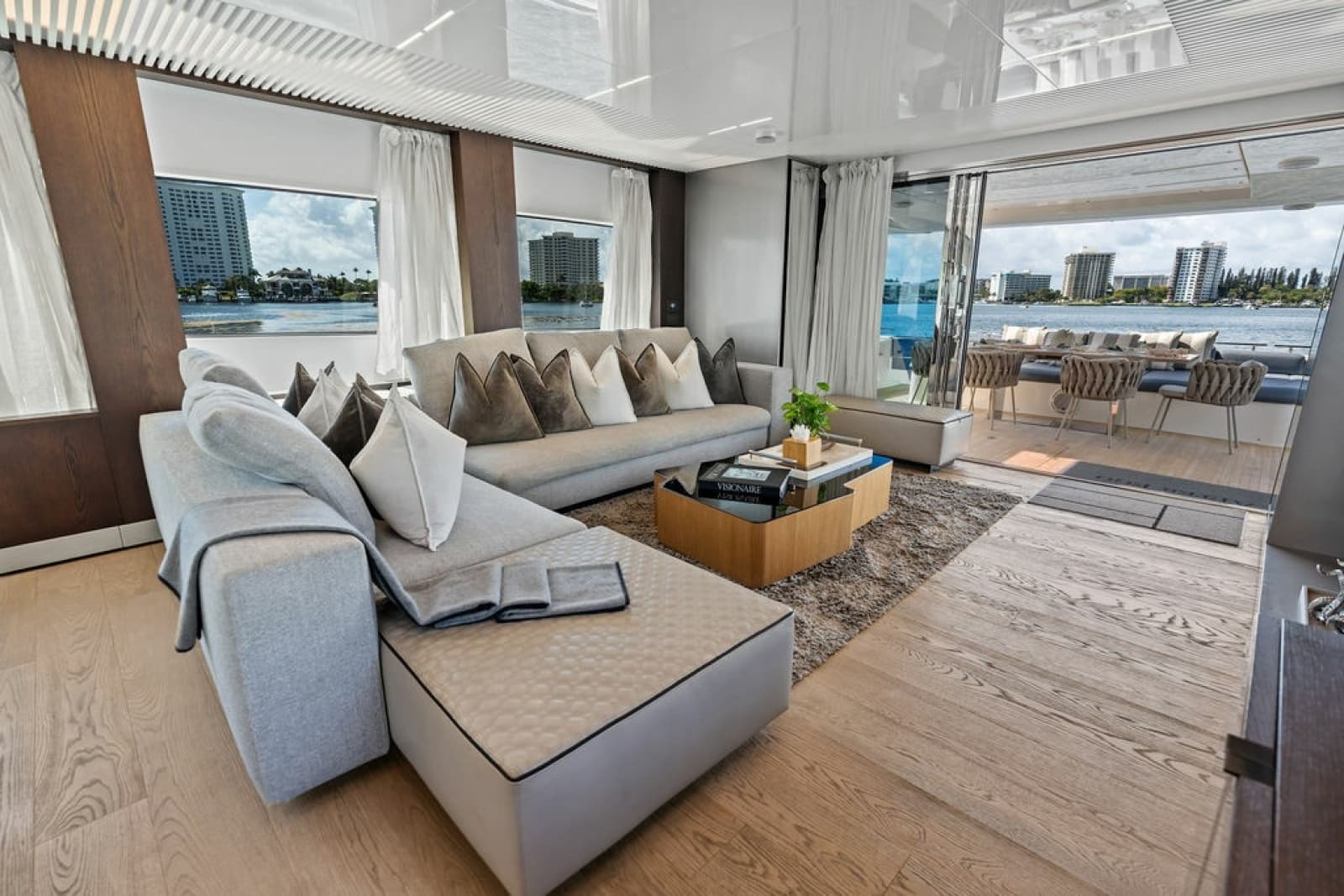 2018 Ferretti Yachts 850 Motoryacht - Photo 42