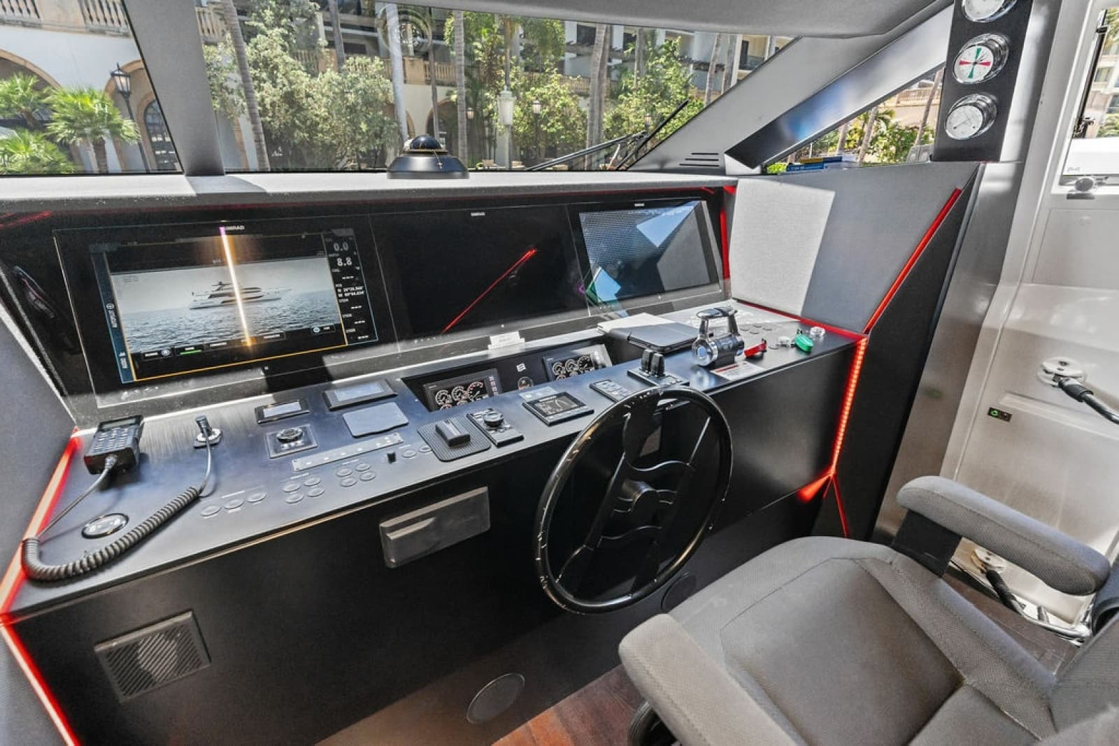 2018 Ferretti Yachts 850 Motoryacht - Photo 79