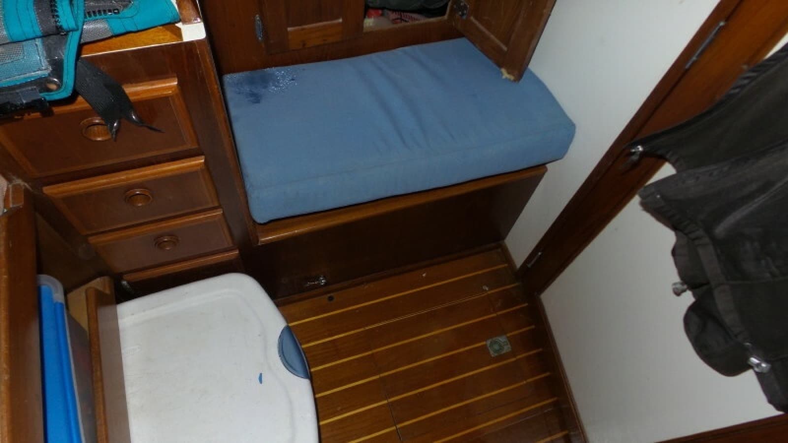 1981 Pearson 424 Ketch - Photo 45