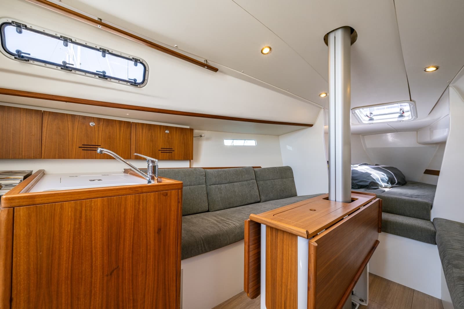 2018 J Boats J/97E - Photo 11