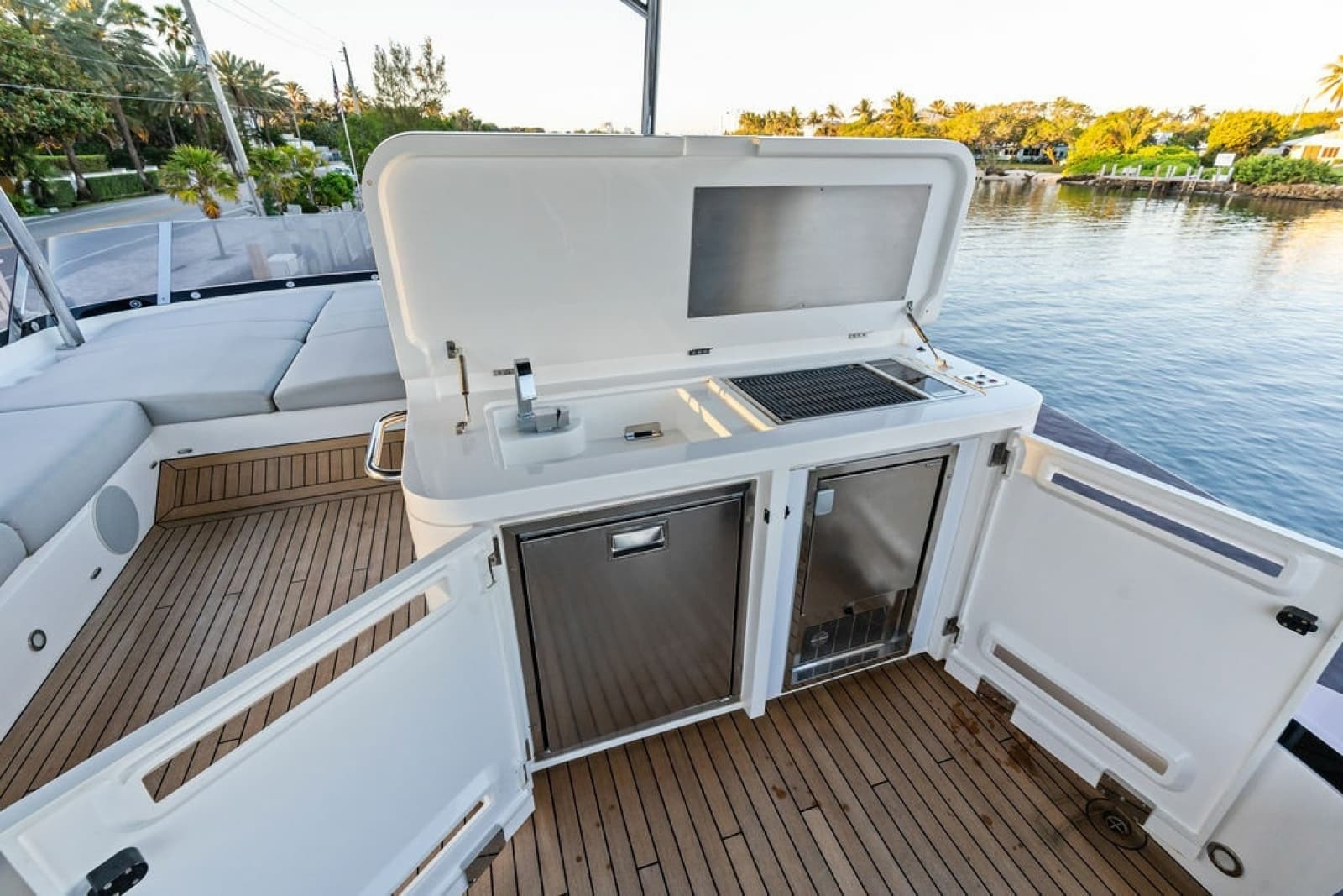 2021 Sunseeker Manhattan 68 - Photo 19