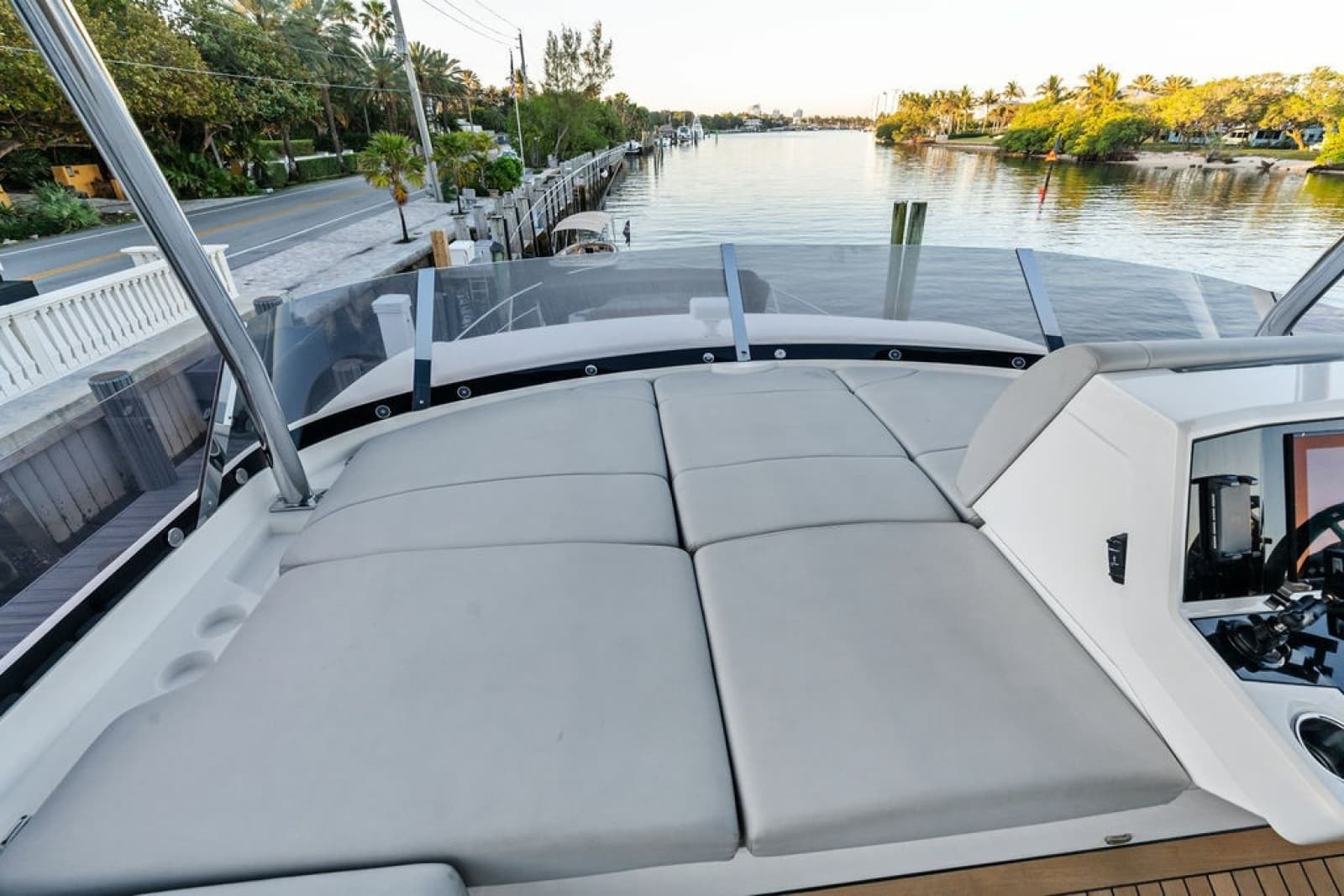 2021 Sunseeker Manhattan 68 - Photo 15