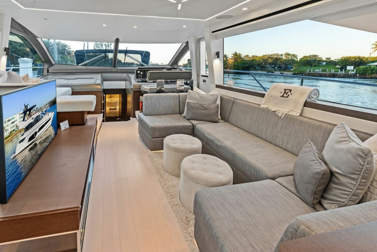 2021 Sunseeker Manhattan 68 - Photo 35