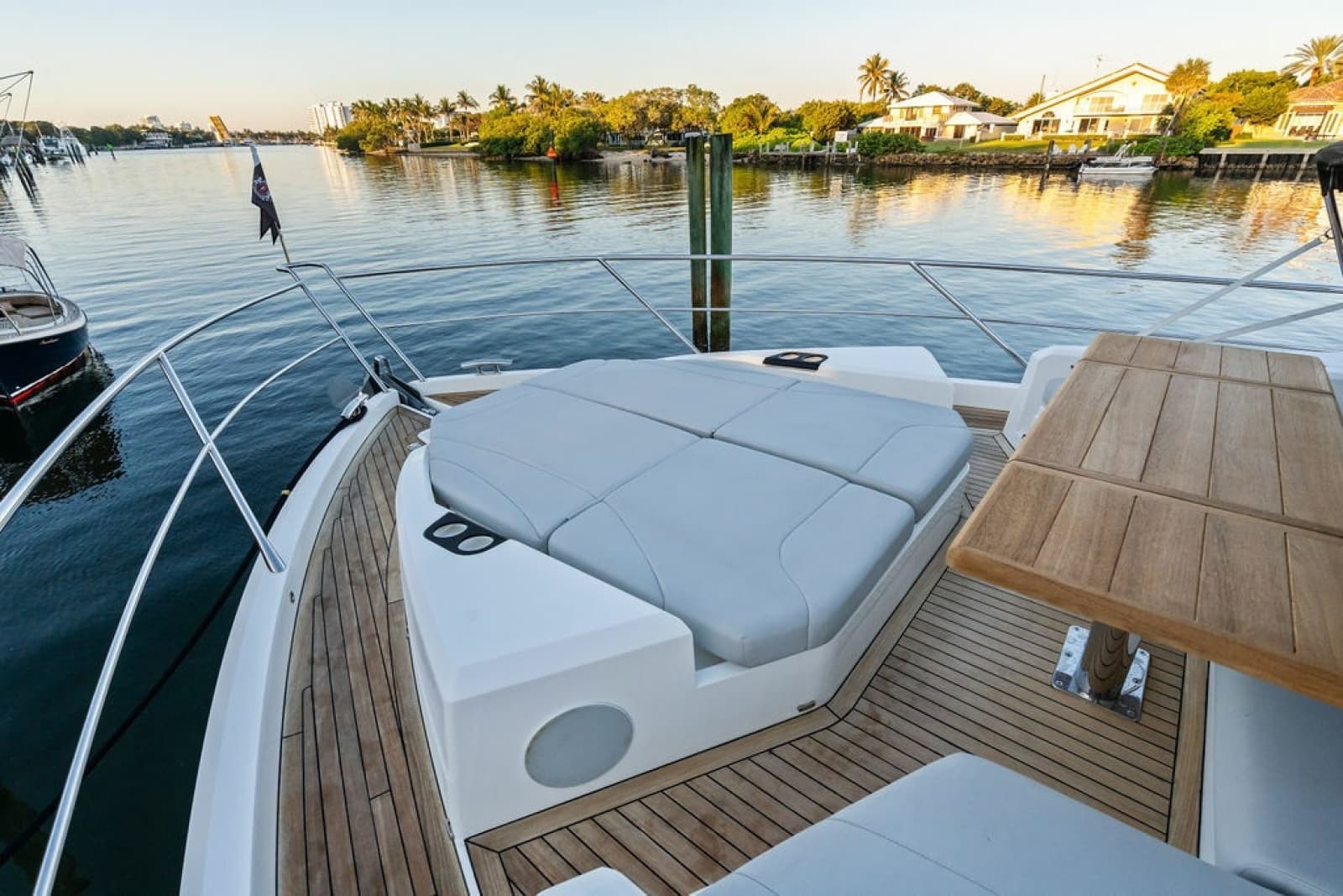 2021 Sunseeker Manhattan 68 - Photo 9