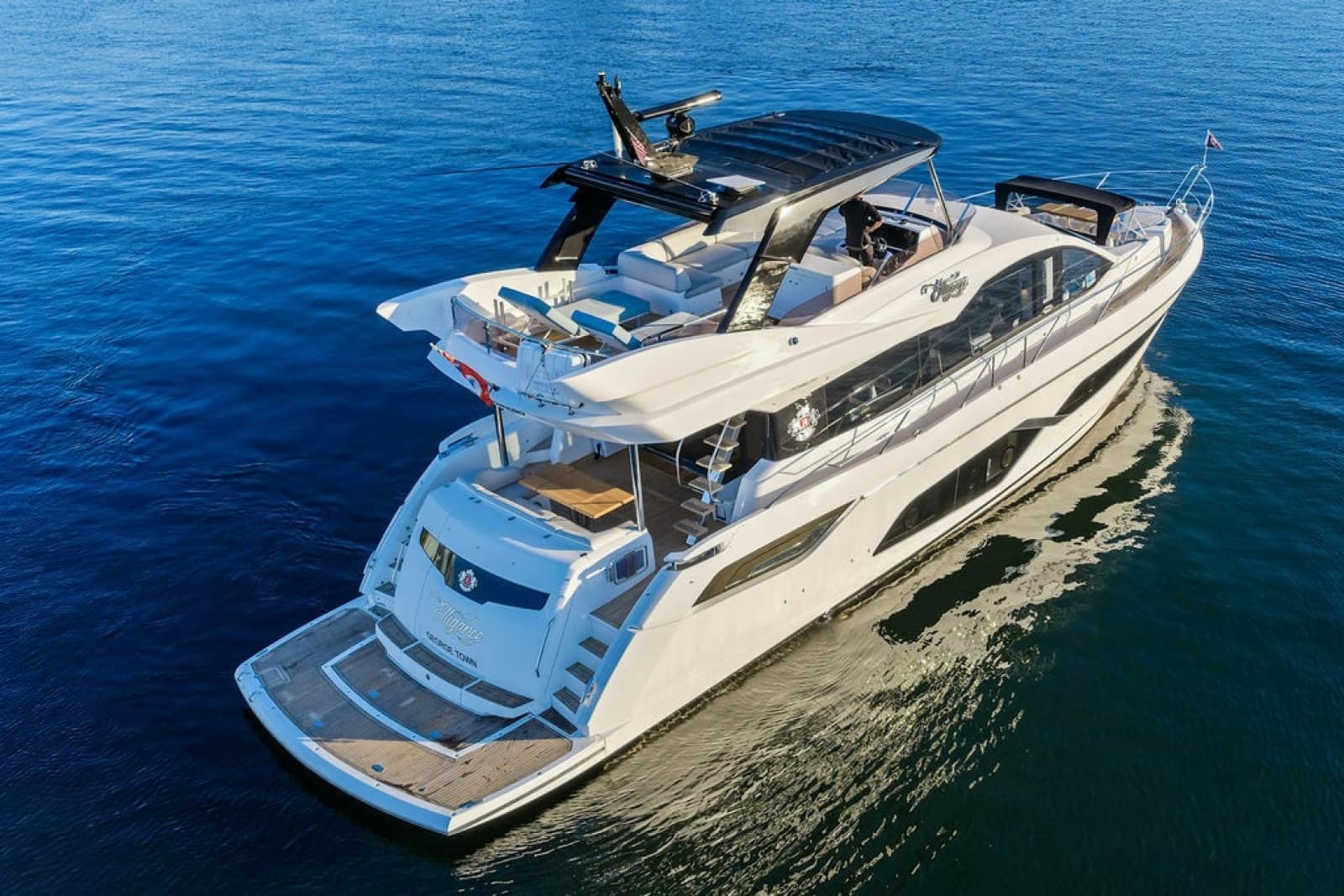 2021 Sunseeker Manhattan 68 - Photo 4