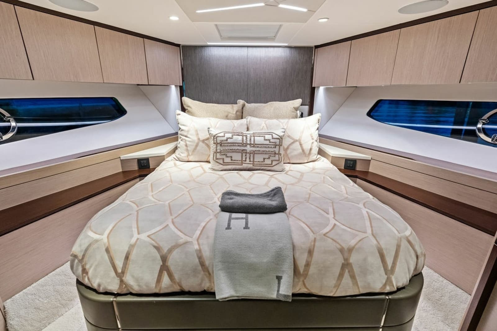 2021 Sunseeker Manhattan 68 - Photo 45