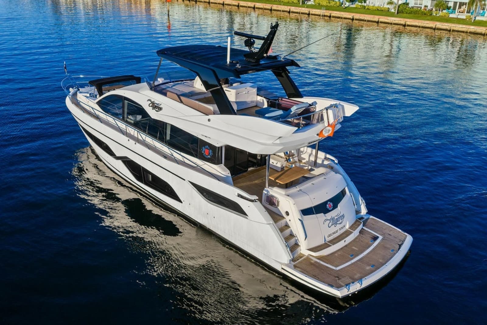 2021 Sunseeker Manhattan 68 - Photo 3