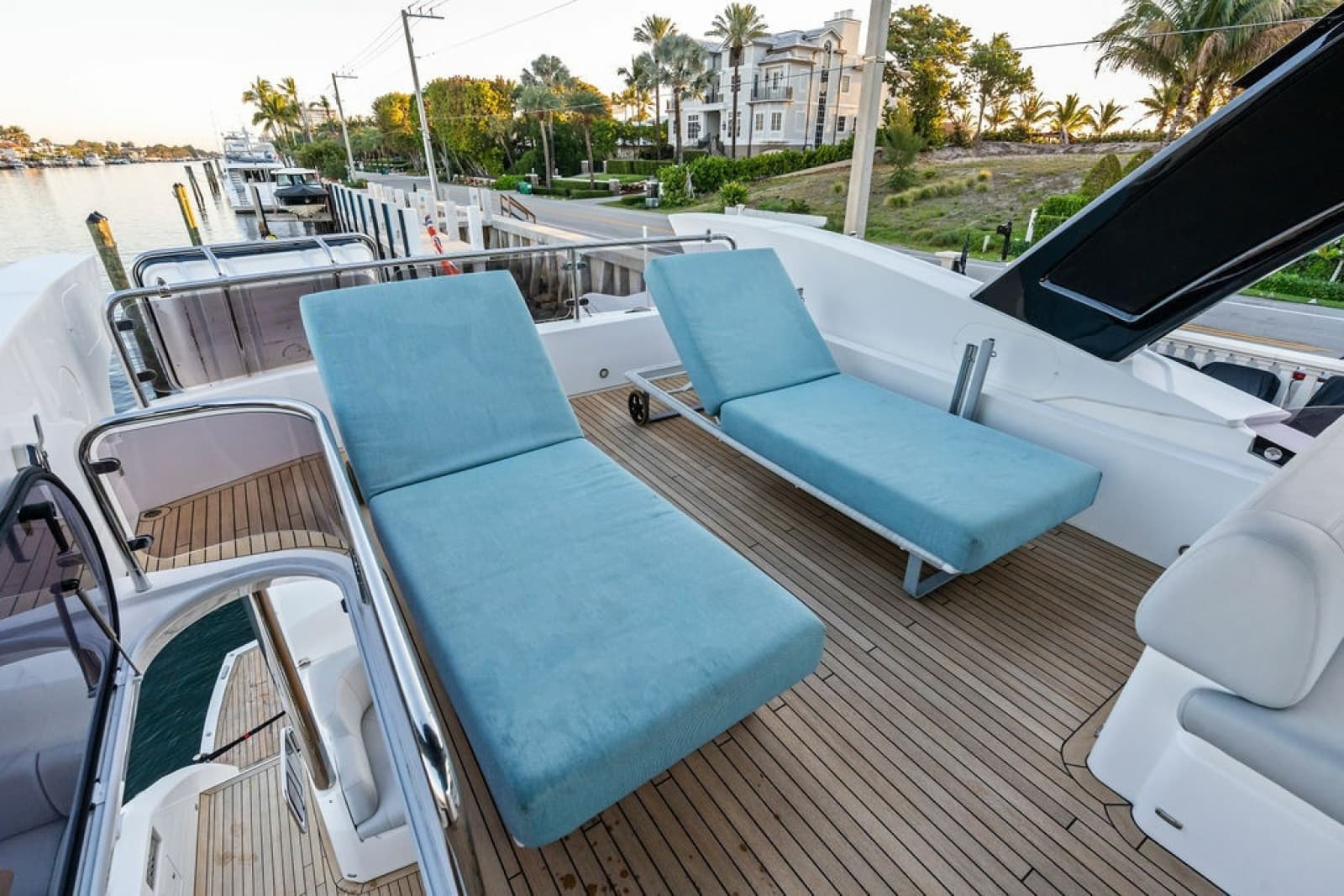 2021 Sunseeker Manhattan 68 - Photo 22